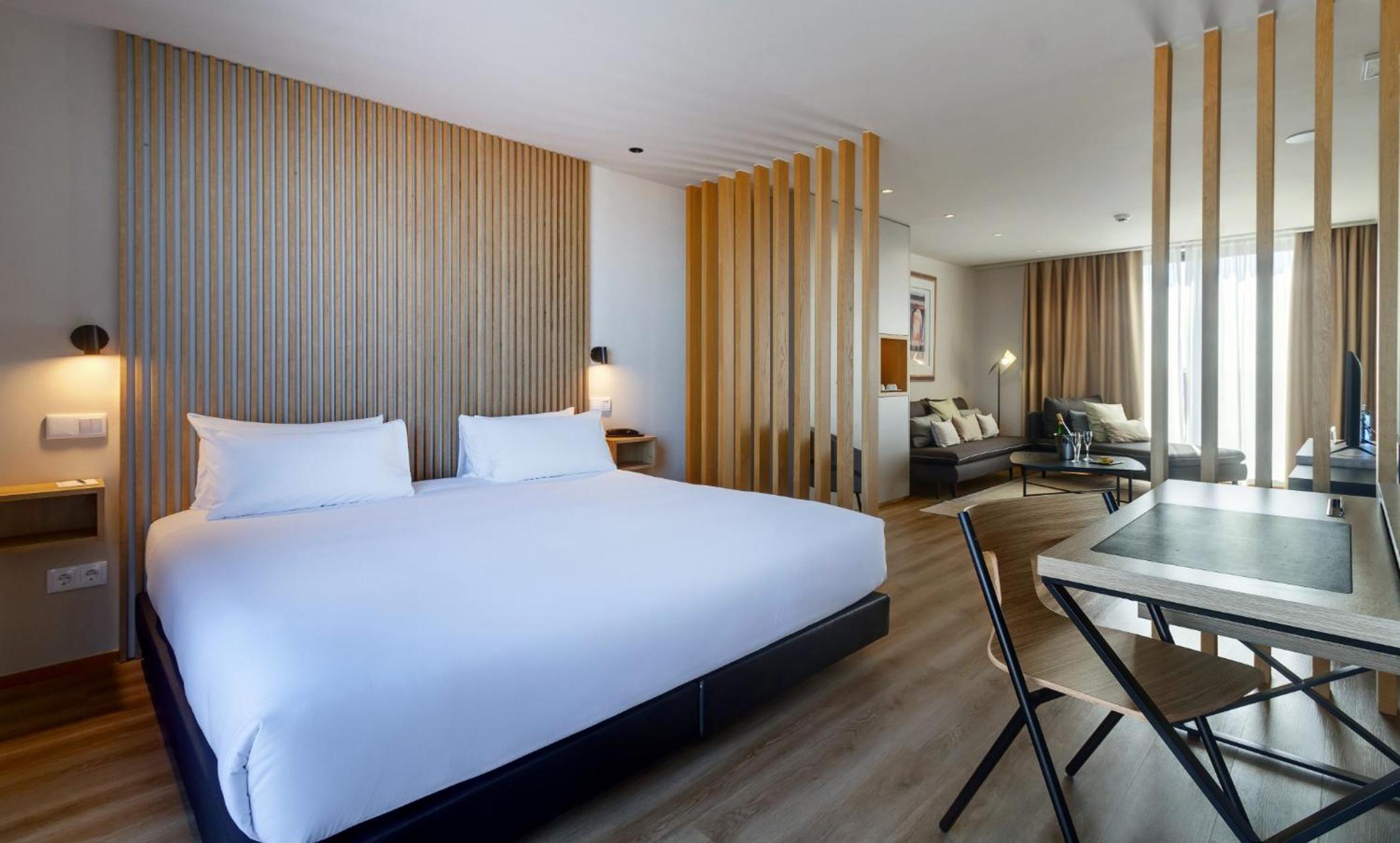 Junior Suite with Terrace - Photo 6