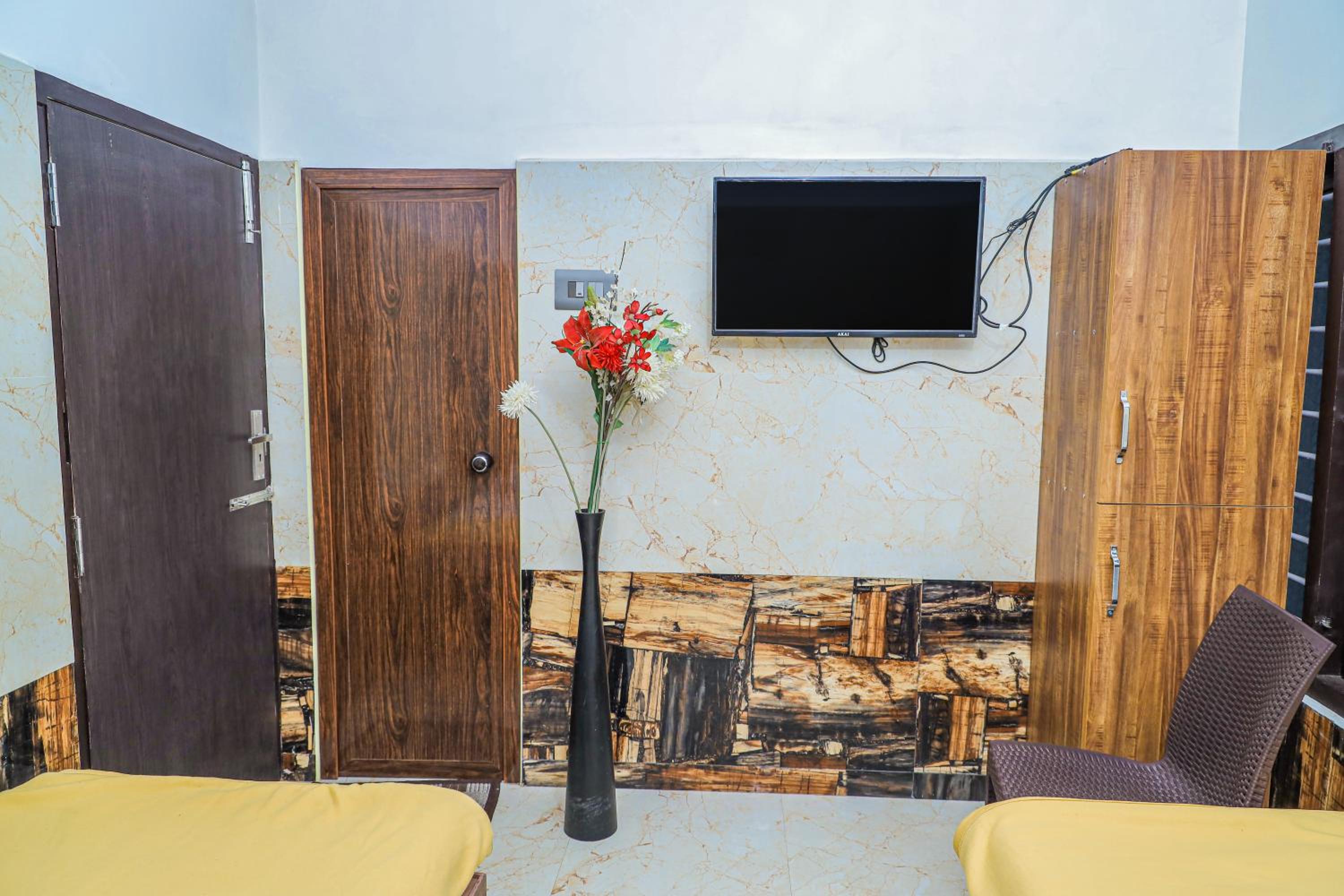 Queen Room - Photo 1