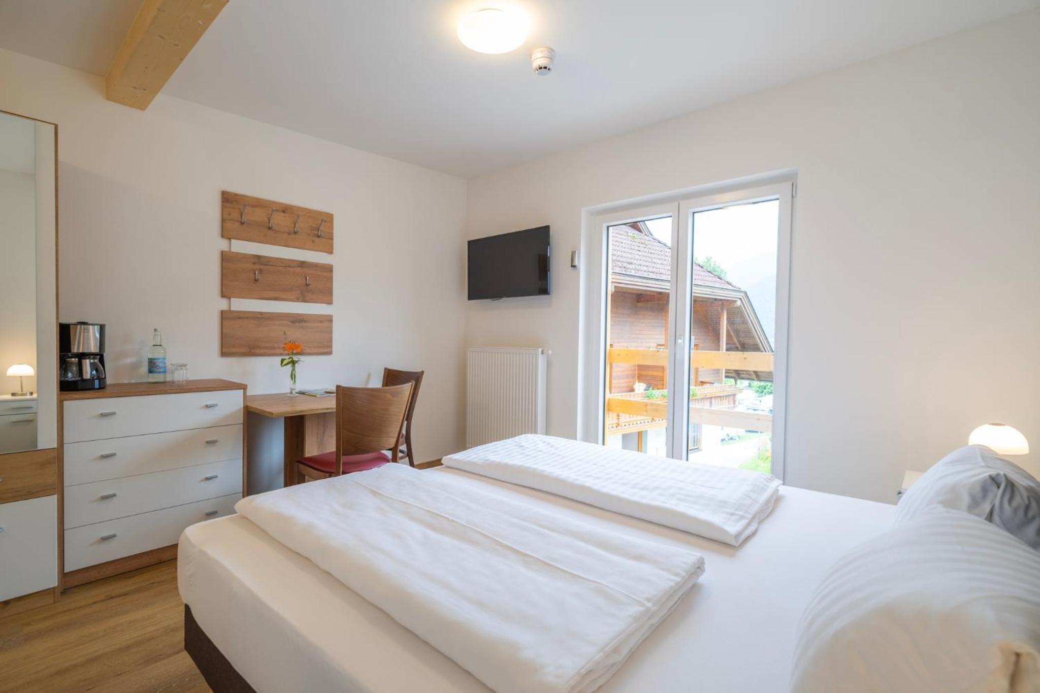 Economy Double Room photo 1