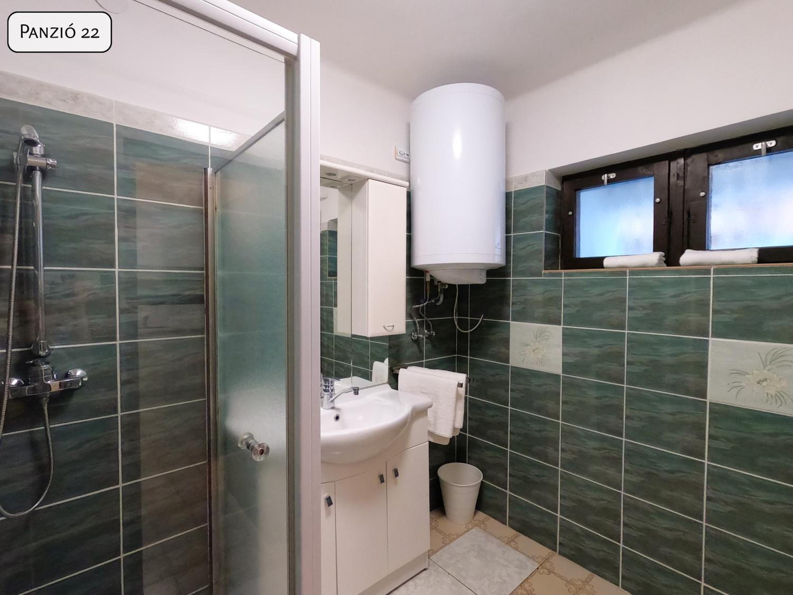Deluxe Family Suite photo 2