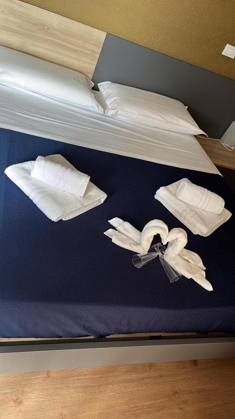 Deluxe Room - Photo 3
