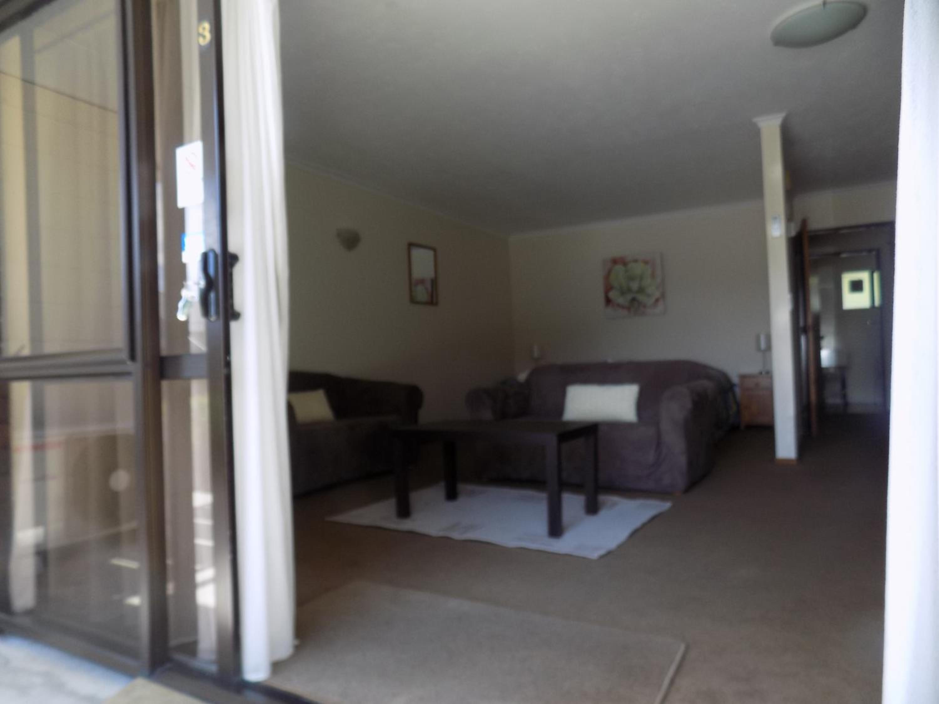 One-Bedroom Apartment - Photo 9