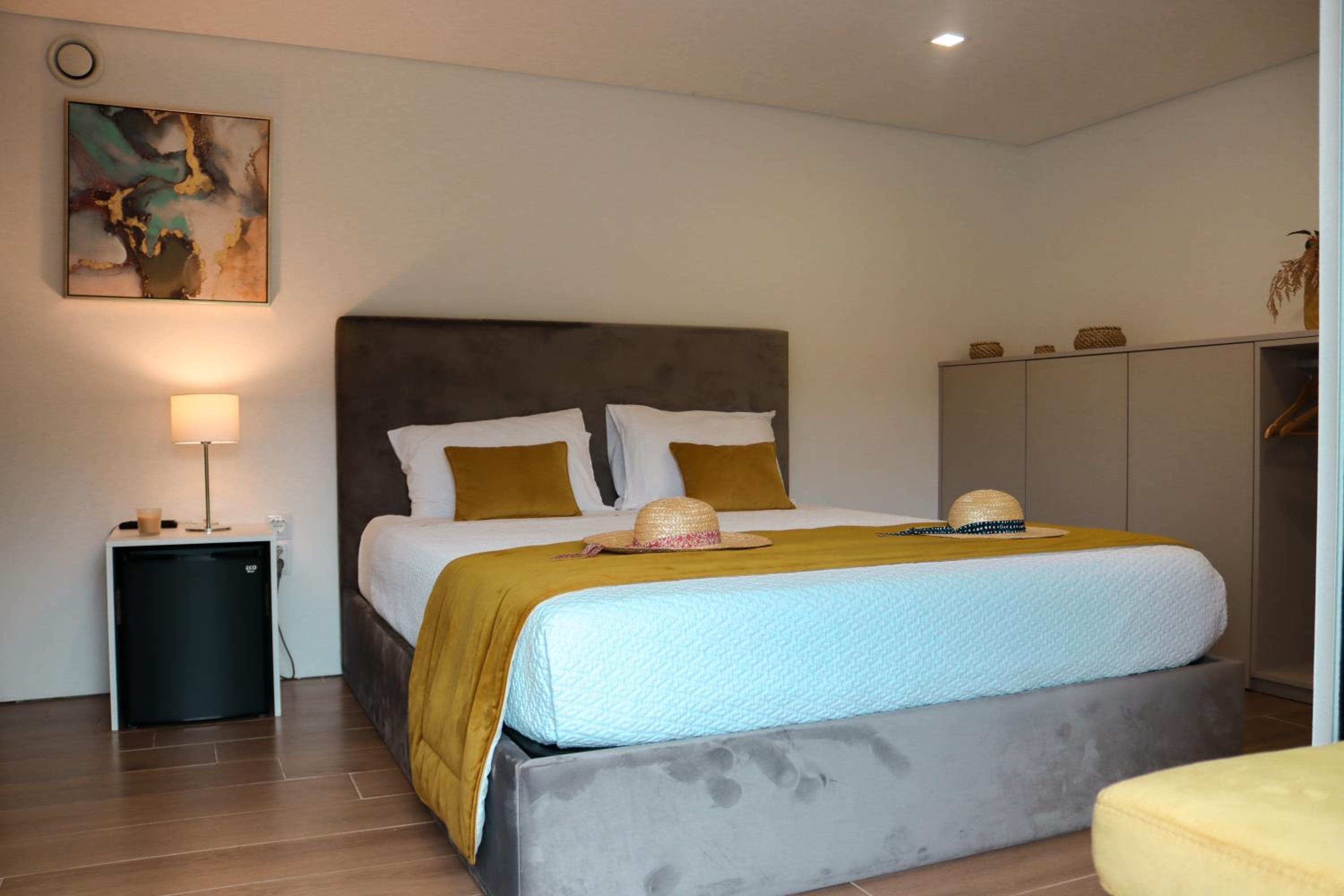Double Room with Pool View photo 2