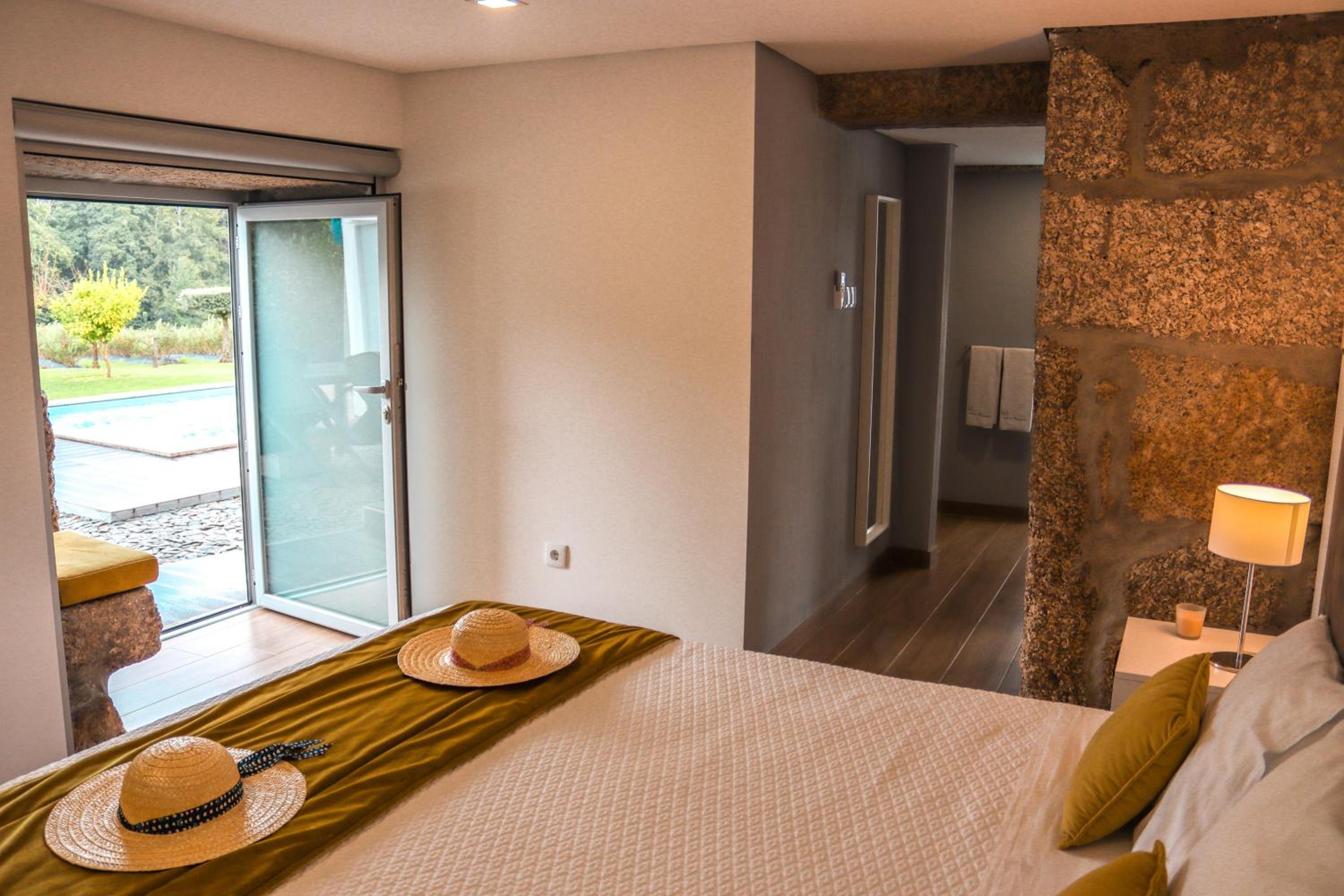 Double Room with Pool View photo 1