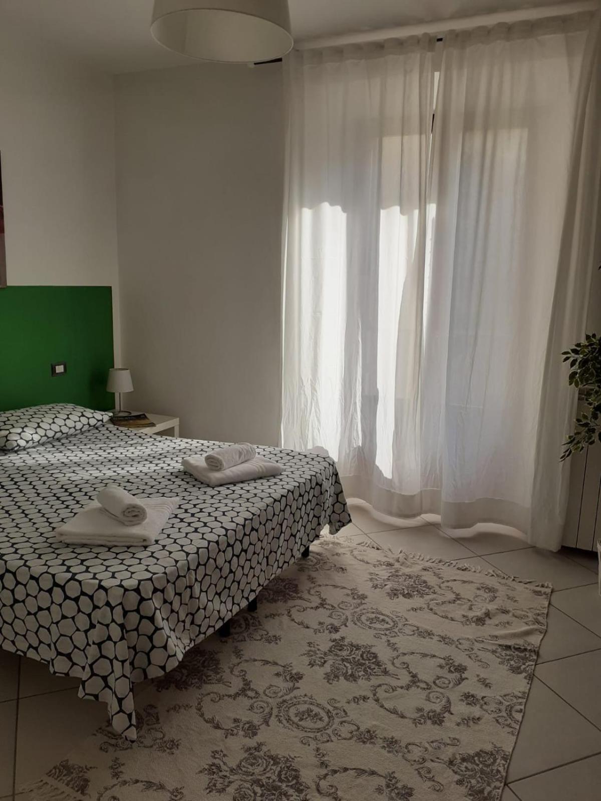 Double Room with Private External Bathroom photo 1