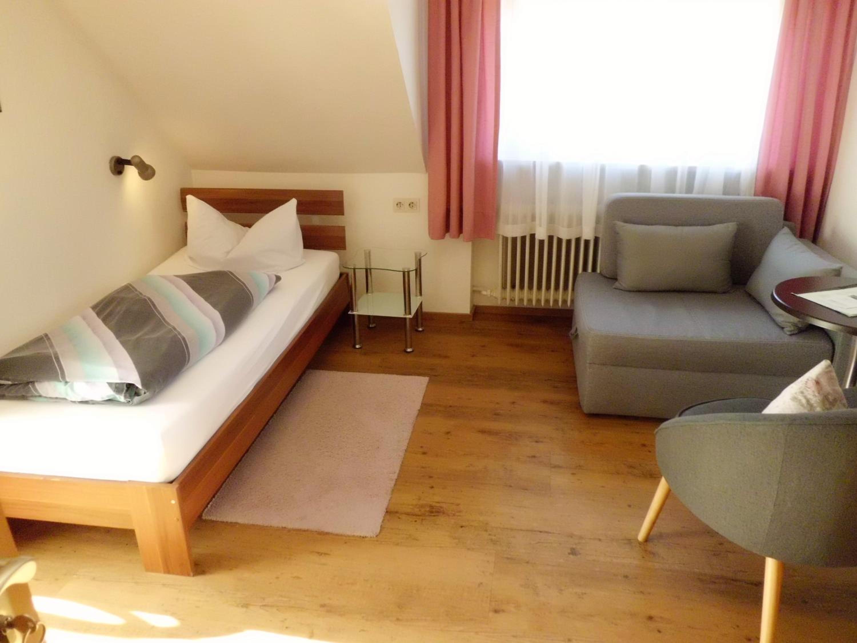 Single Room photo 1