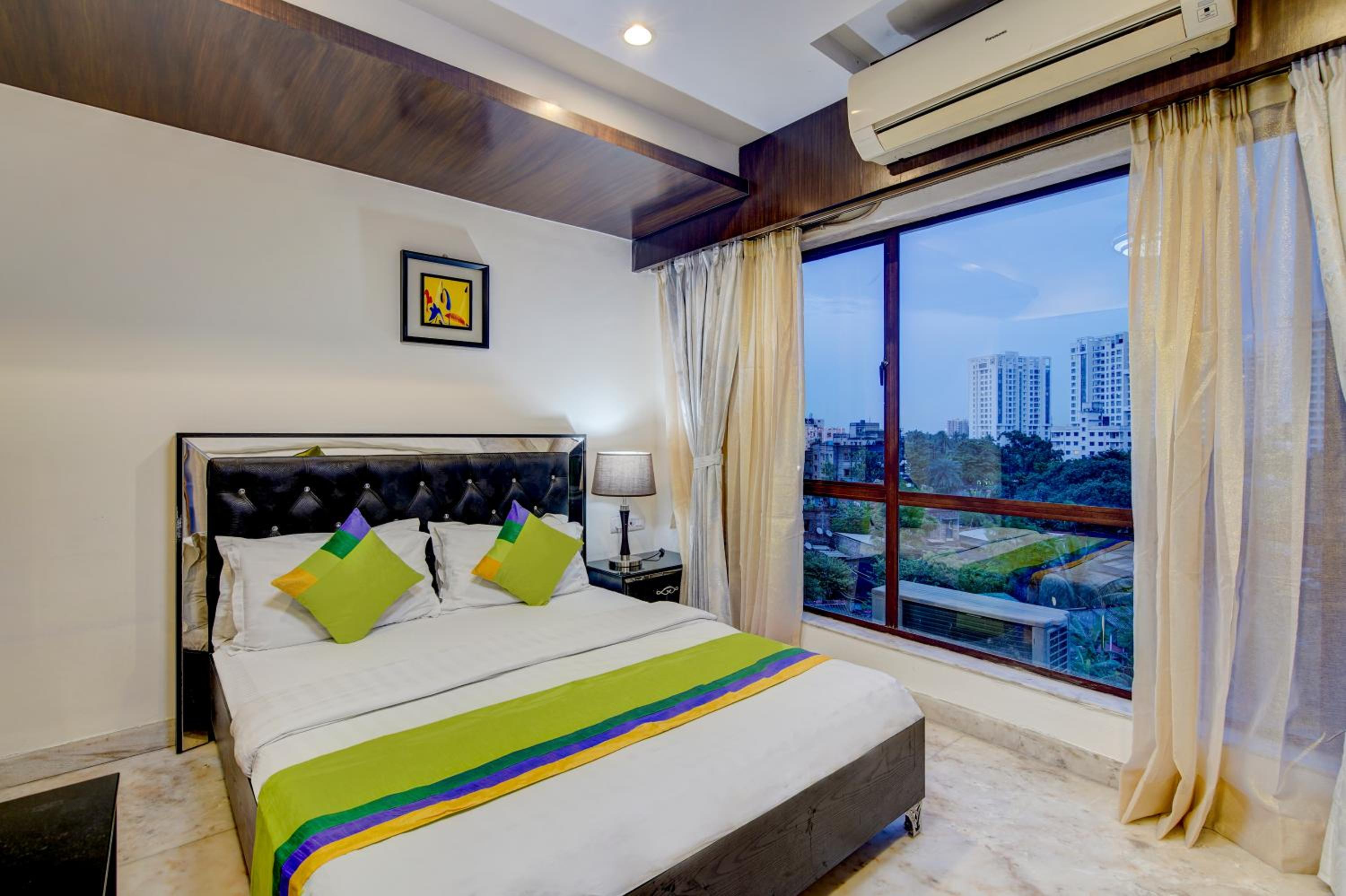 Standard Room with City View photo 1