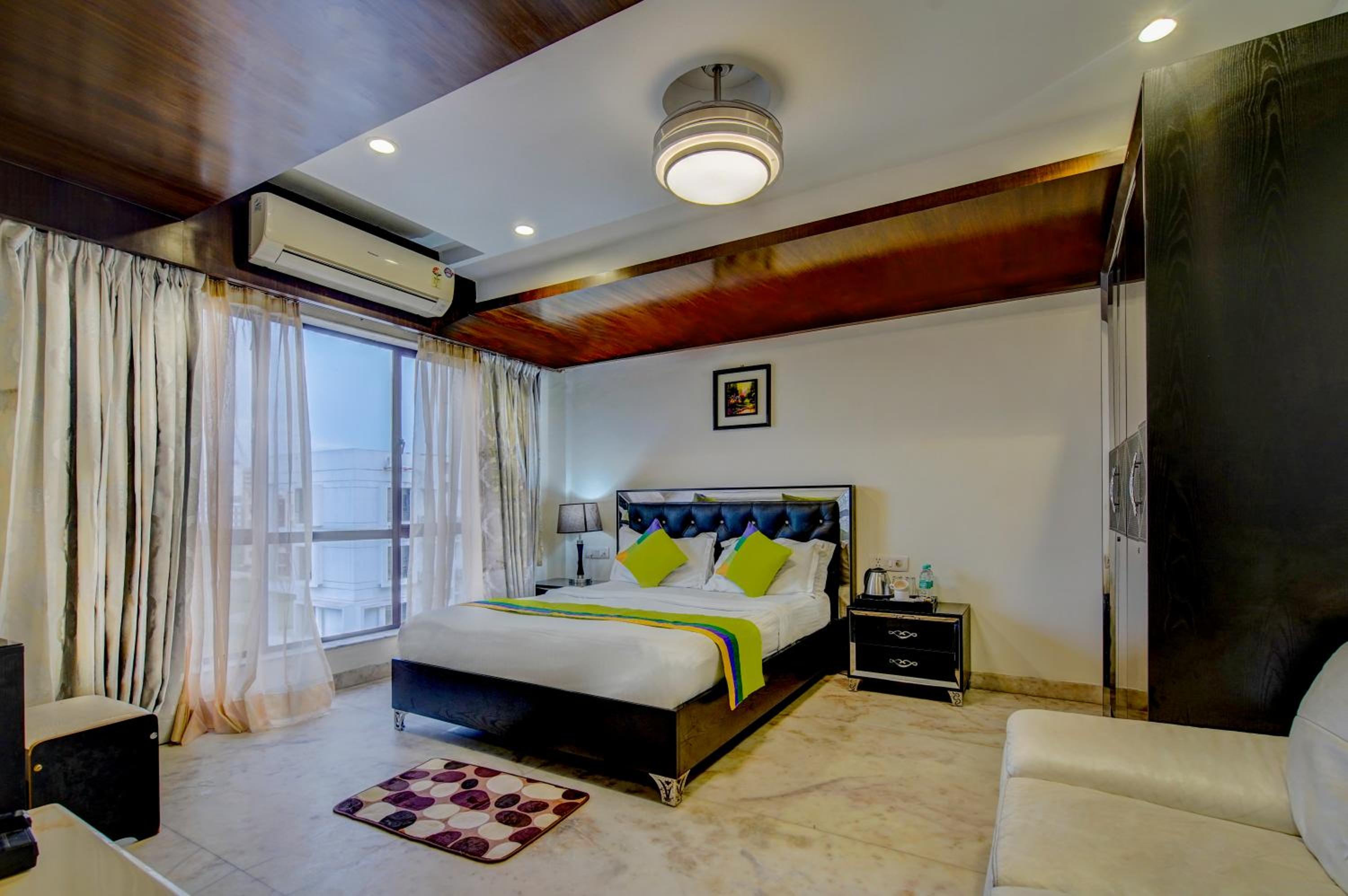 Deluxe Room with City View photo 1