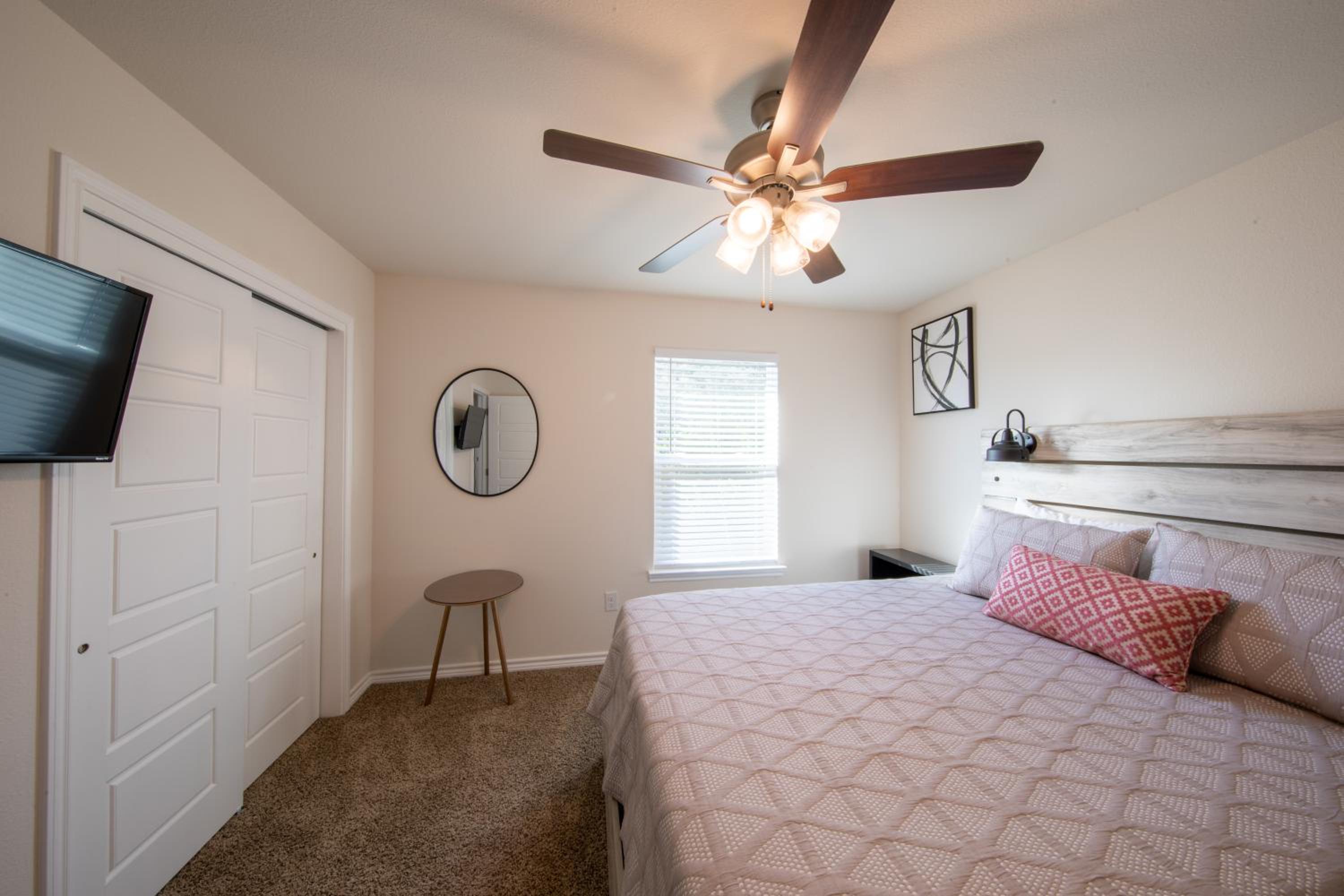 Three-Bedroom House photo 1