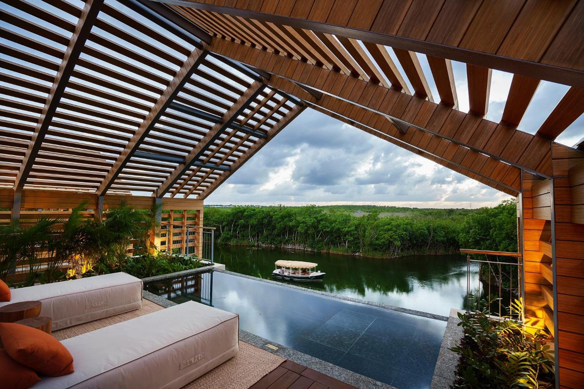 Lagoon & Sunset Rooftop Pool Villa - Photo 2