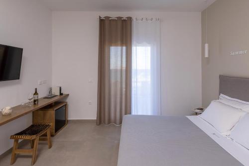 Apartment with Balcony photo 3
