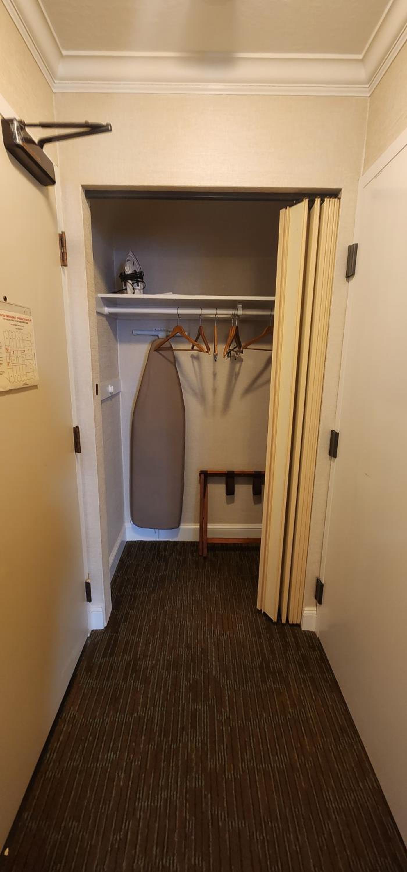 King Room - Disability Access - Photo 6