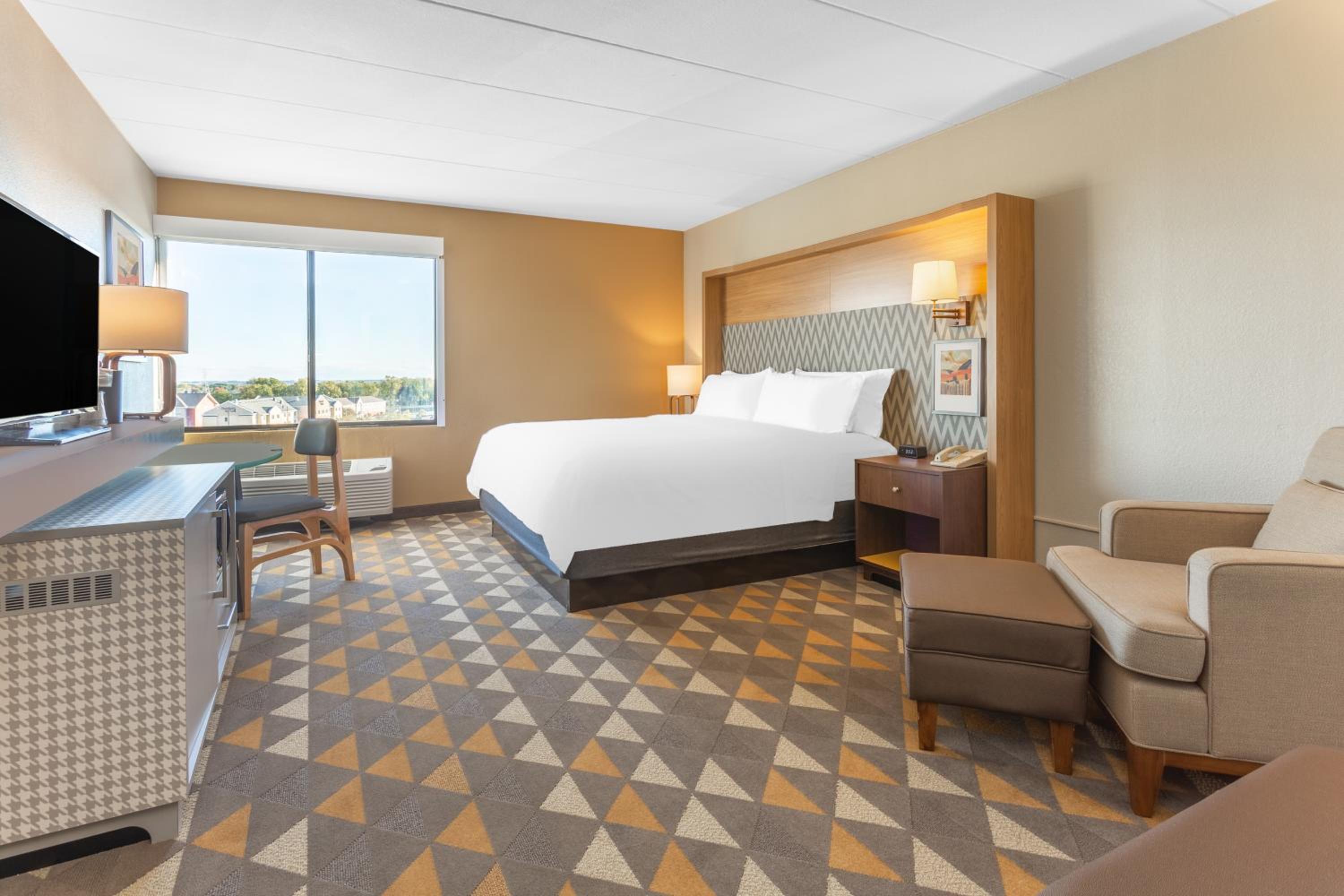 Standard King Room - Photo 1