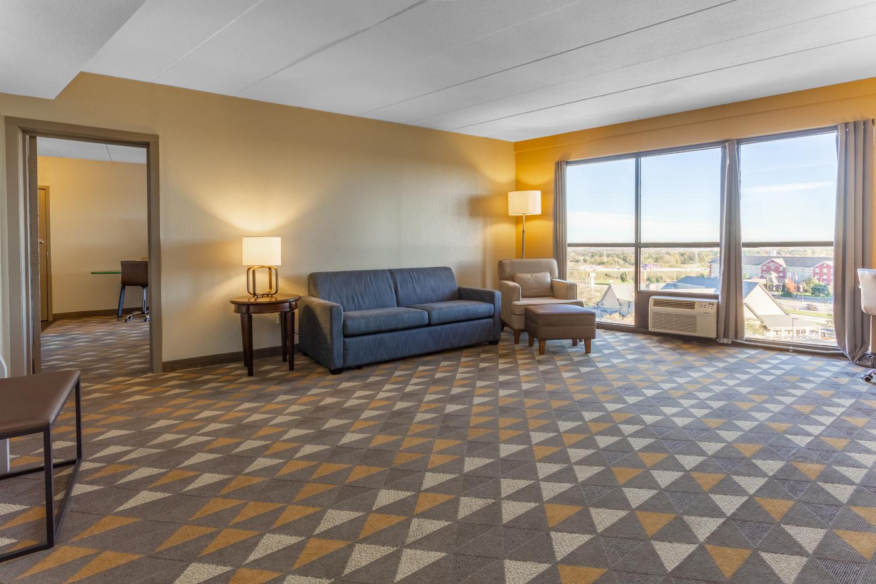 King Suite - Photo 7
