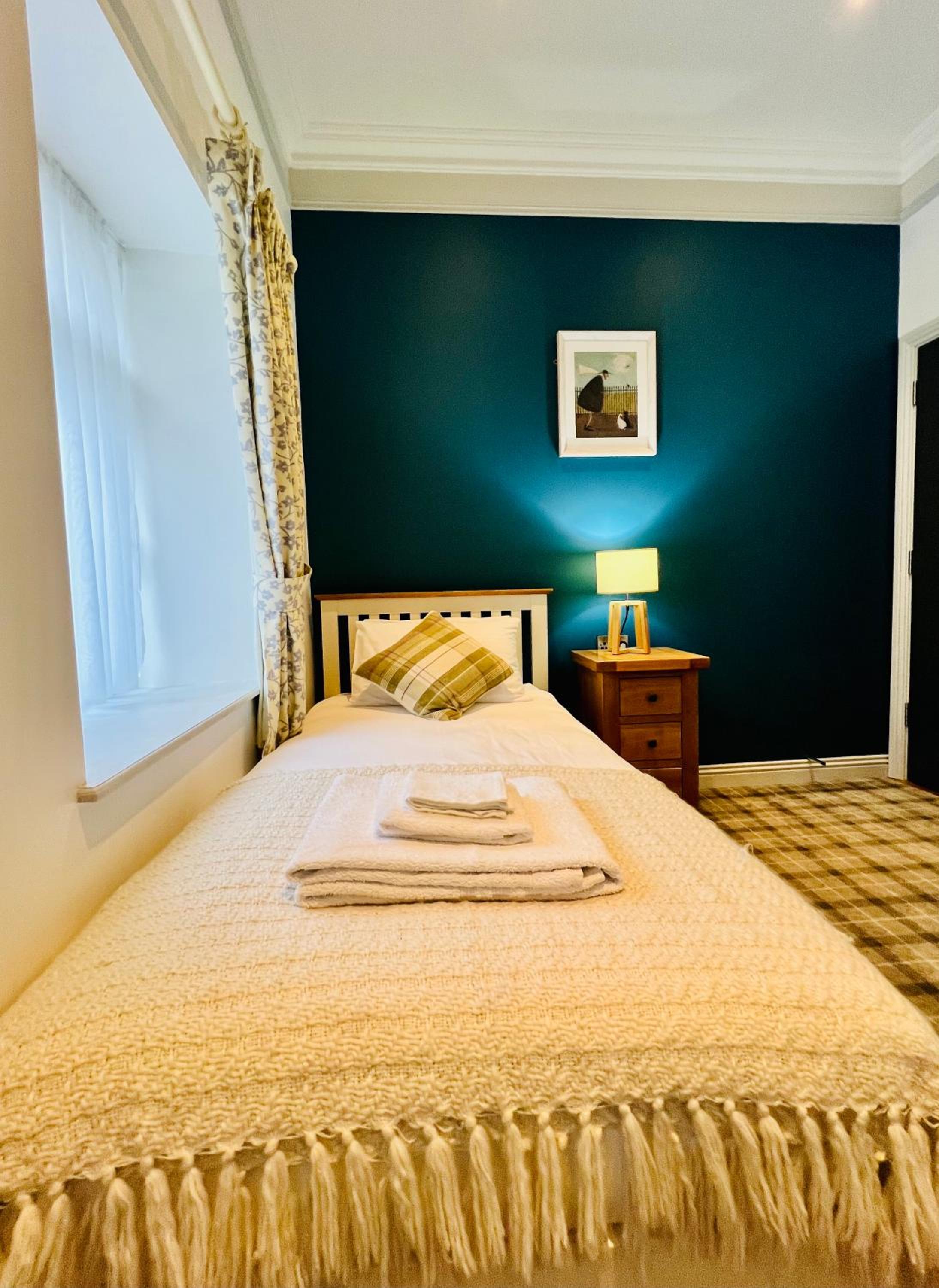 Deluxe Single Room