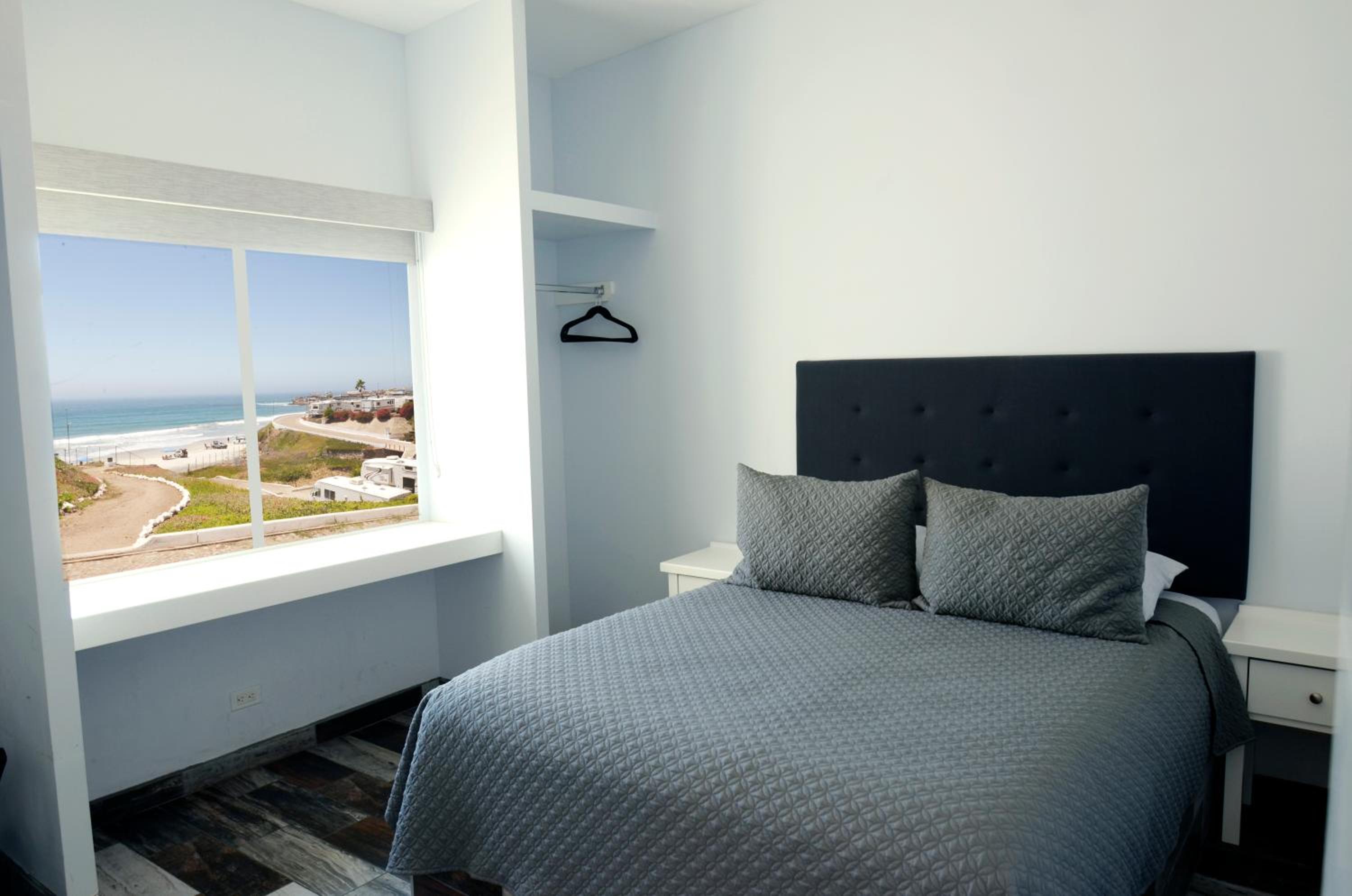 Two-Bedroom Apartment - Photo 2