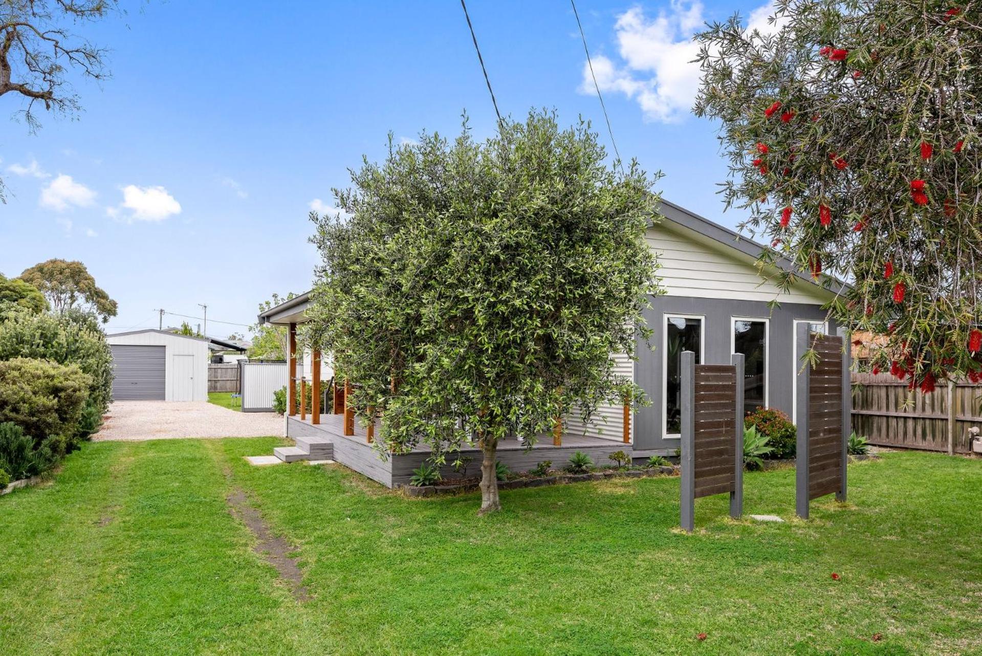 Four-Bedroom House photo 2