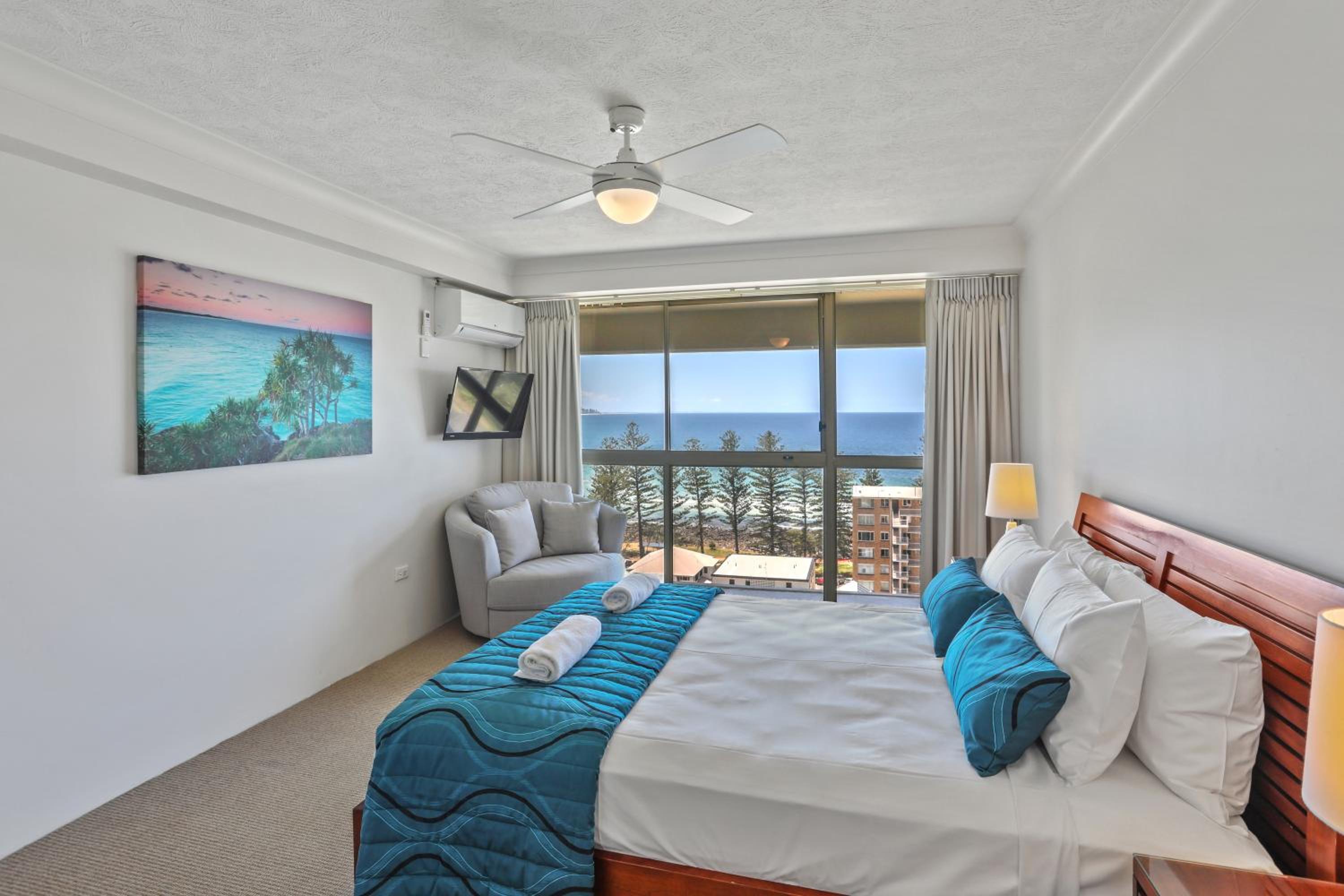 Superior Two-Bedroom Apartment with Ocean View - Photo 23