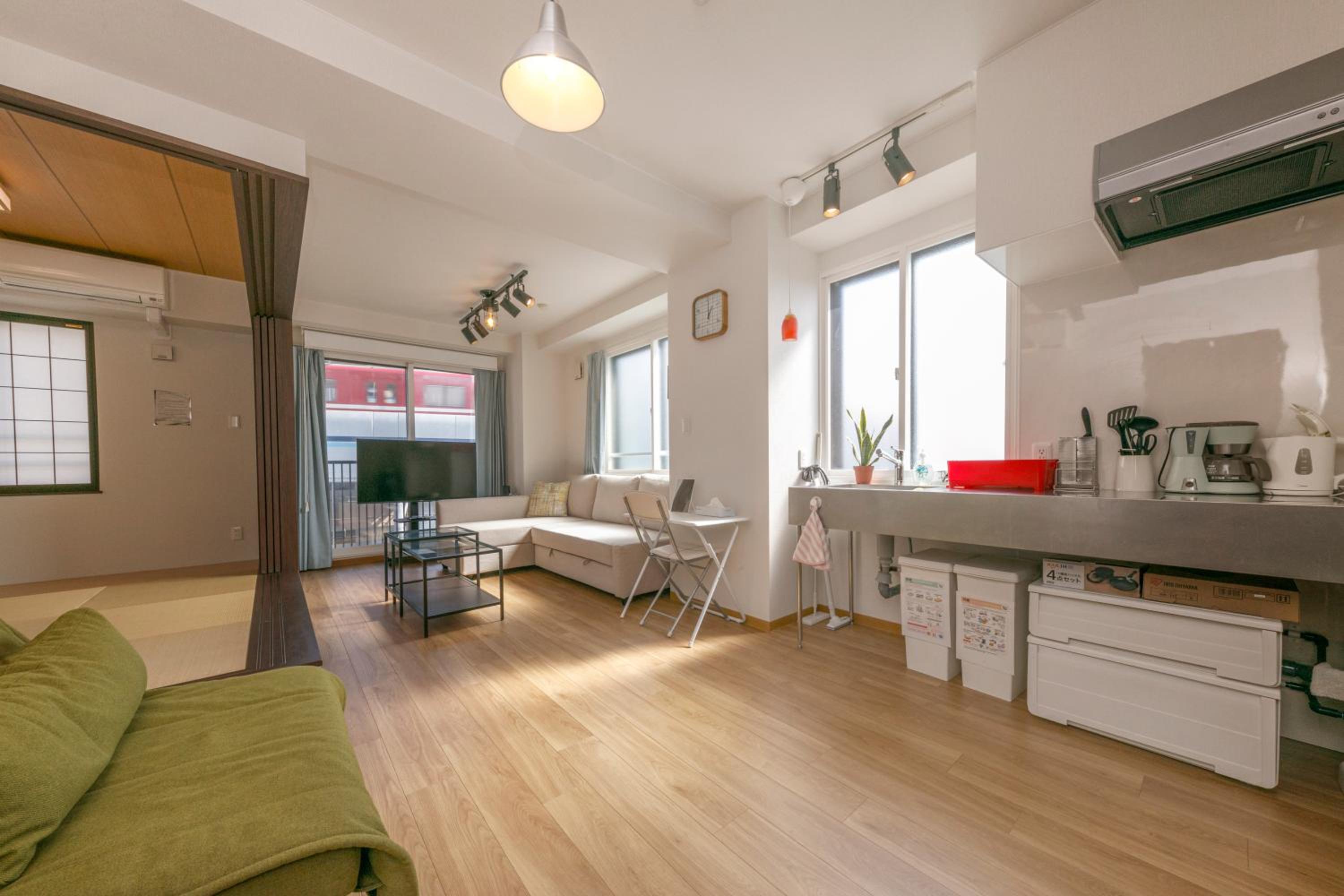 Apartment photo 2