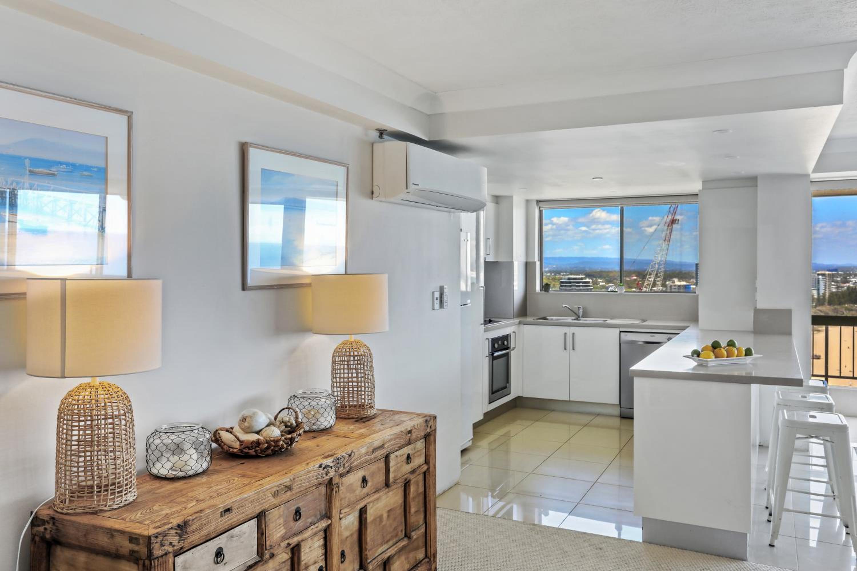 Superior Two-Bedroom Apartment with Ocean View - Photo 20