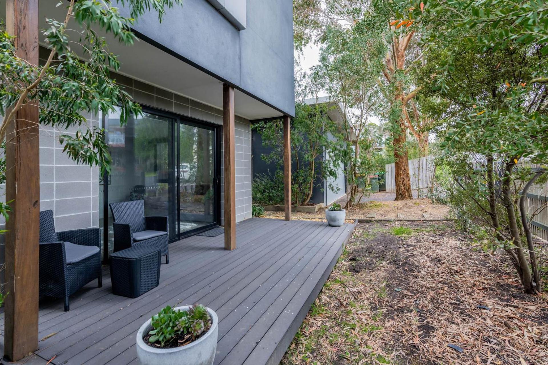 Three-Bedroom House photo 2