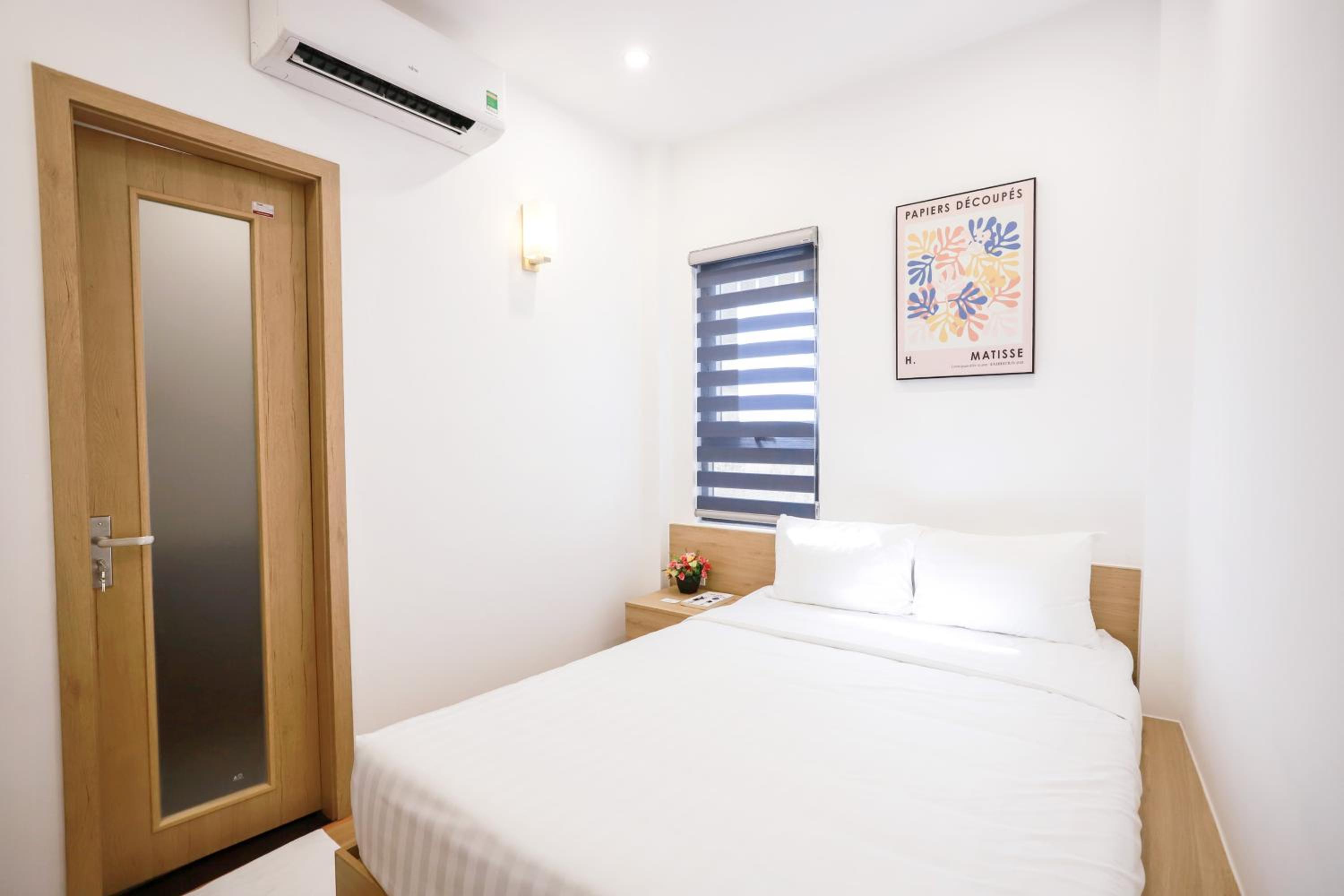 Double Room - Photo 2