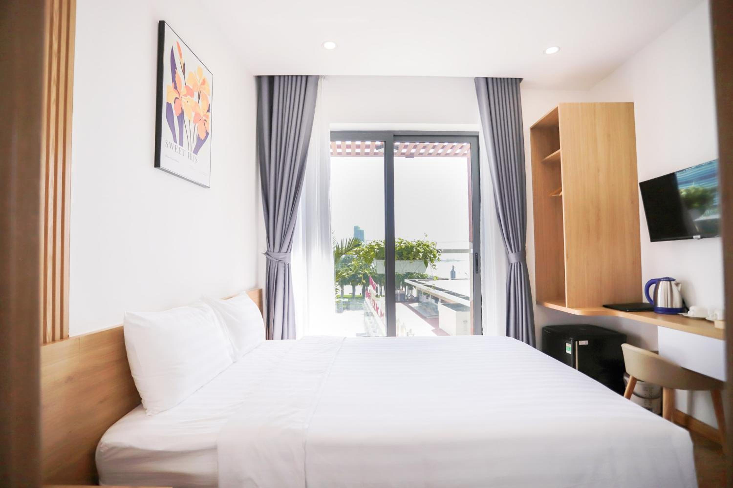 Large Double Room photo 3