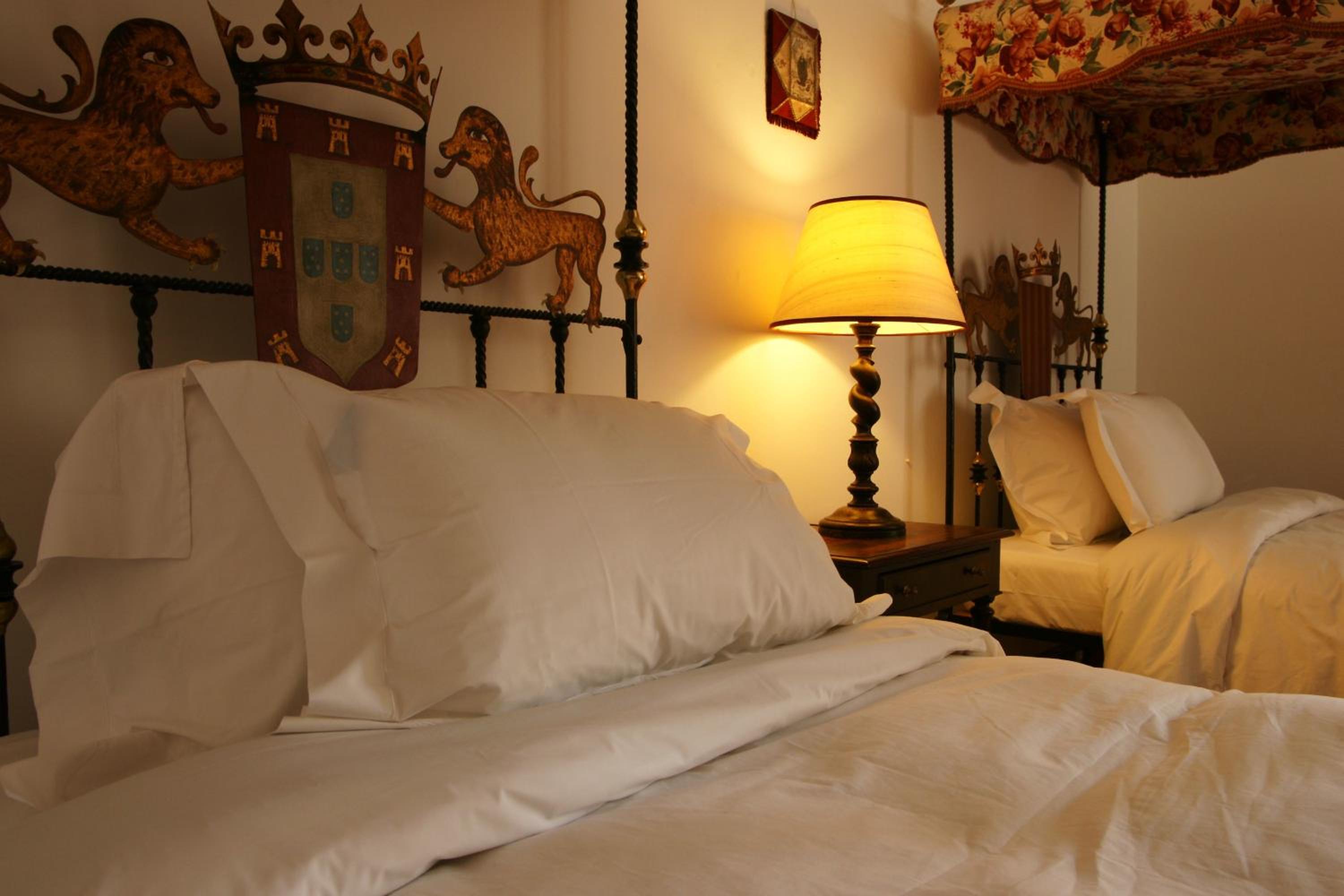 Superior Double or Twin Room - Photo 4