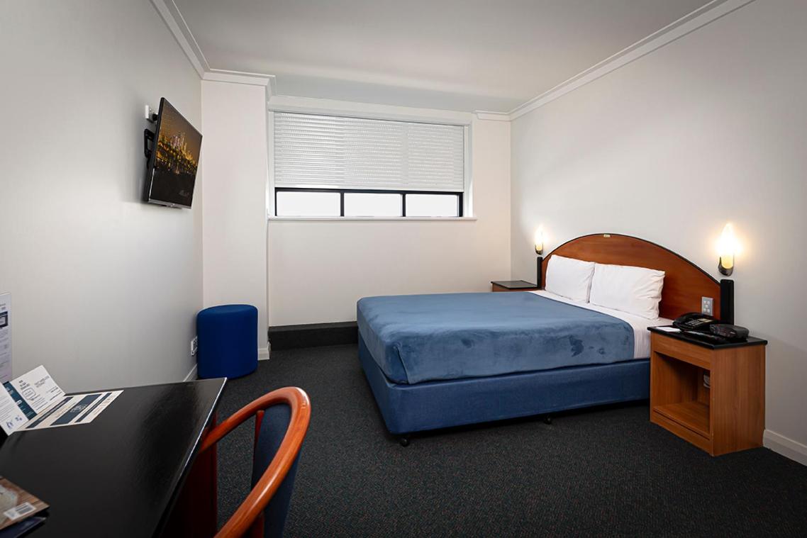 Standard Queen Room - Photo 4