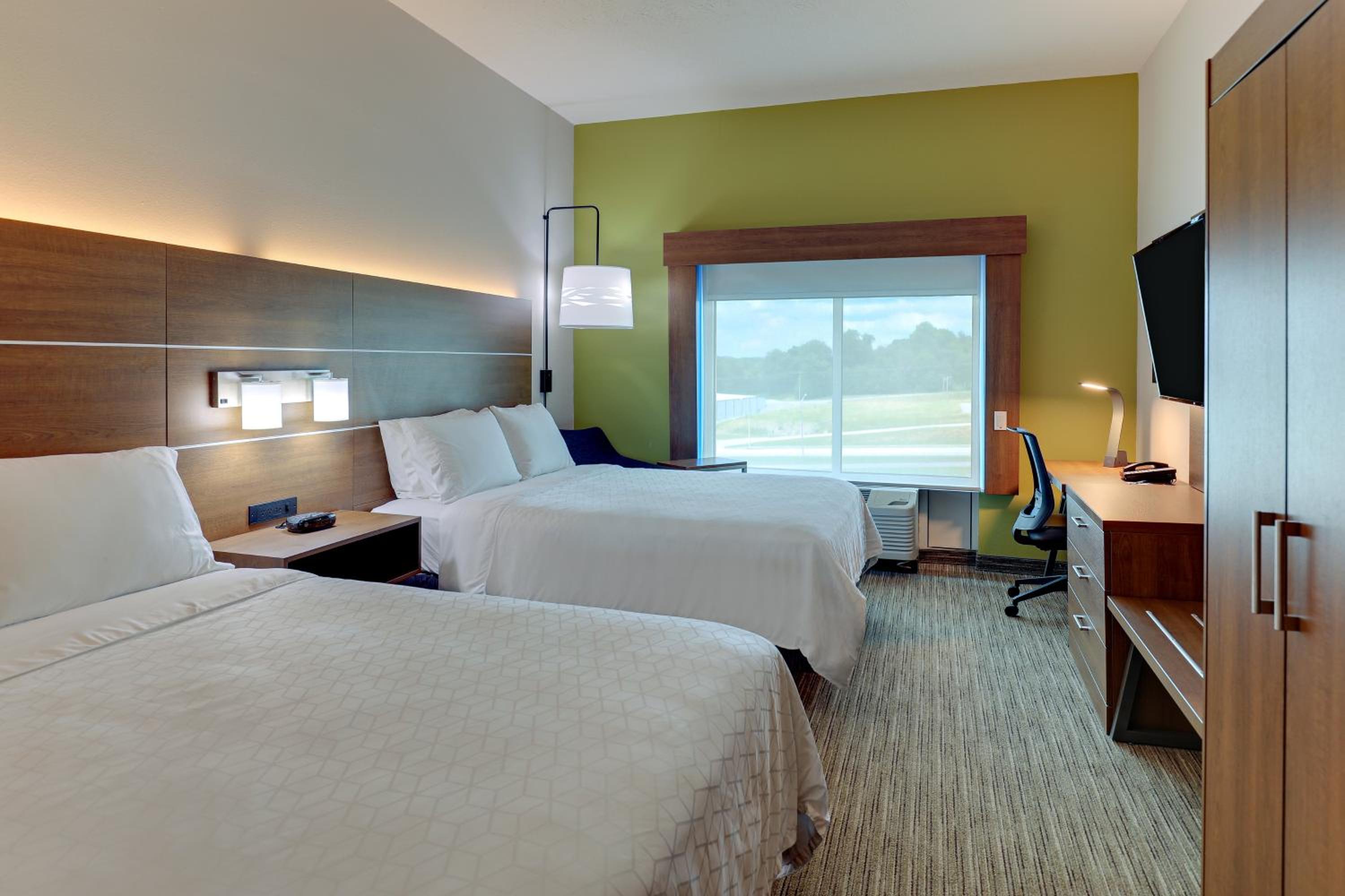 Standard Queen Room with Two Queen Beds - Communications Accessible - Photo 1