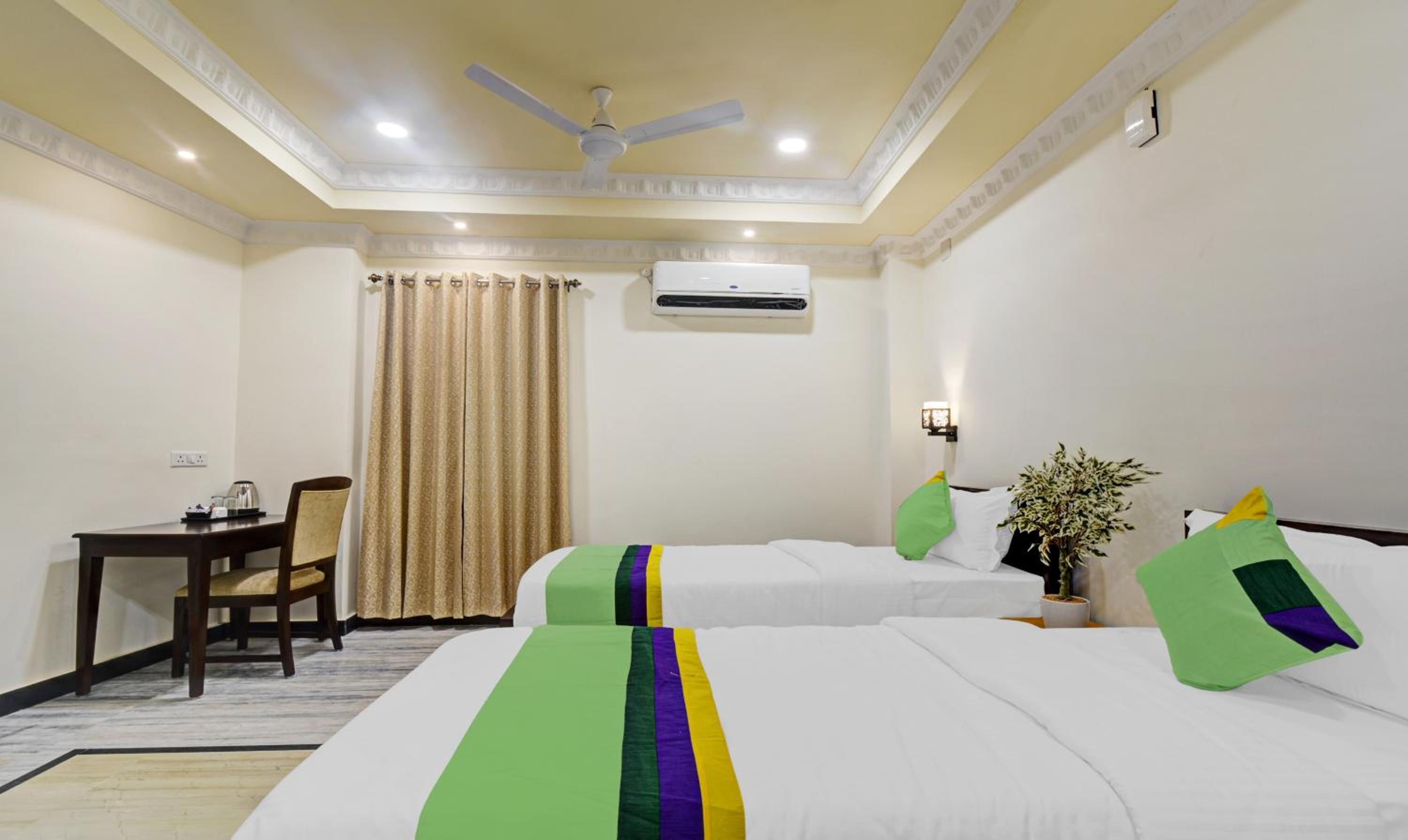 Deluxe Double Room photo 3