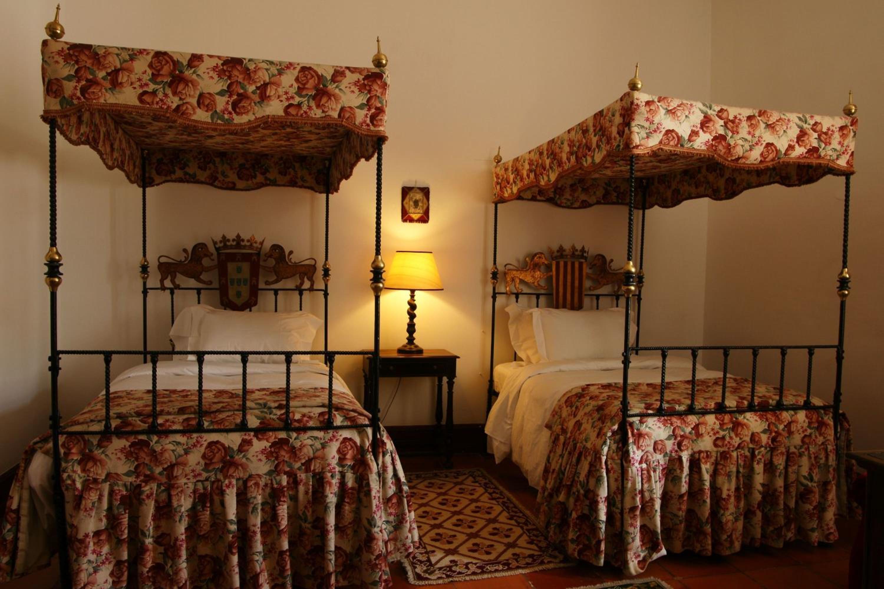 Superior Double or Twin Room - Photo 11