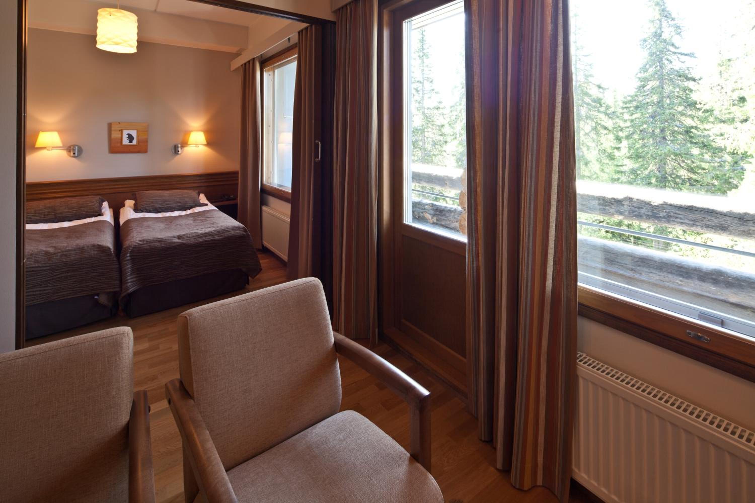 One-Bedroom Suite with Sauna - Photo 2