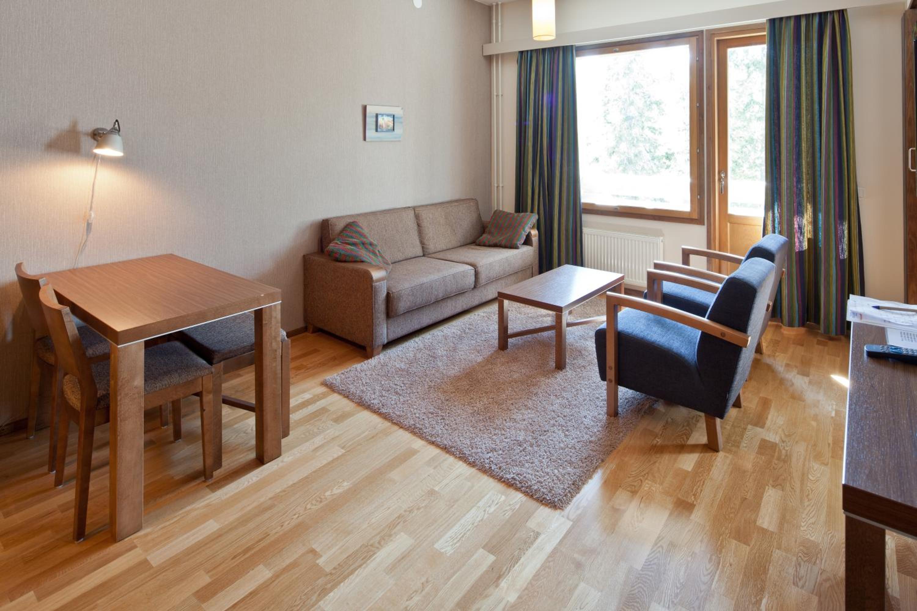 One-Bedroom Suite with Sauna - Photo 4
