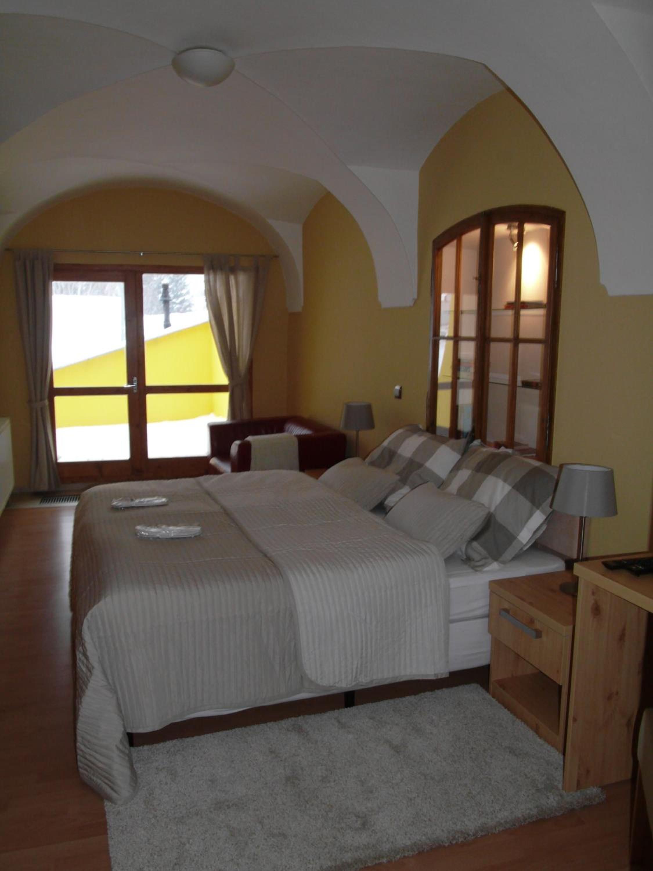 Deluxe Double or Twin Room photo 2