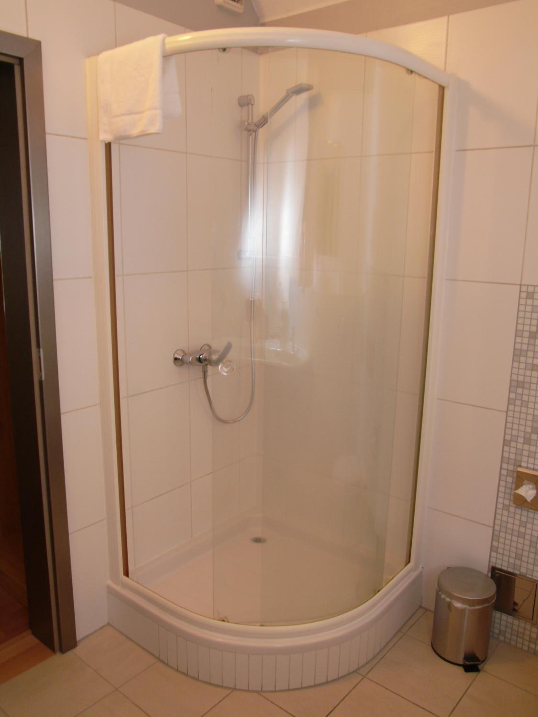 Deluxe Double or Twin Room photo 3