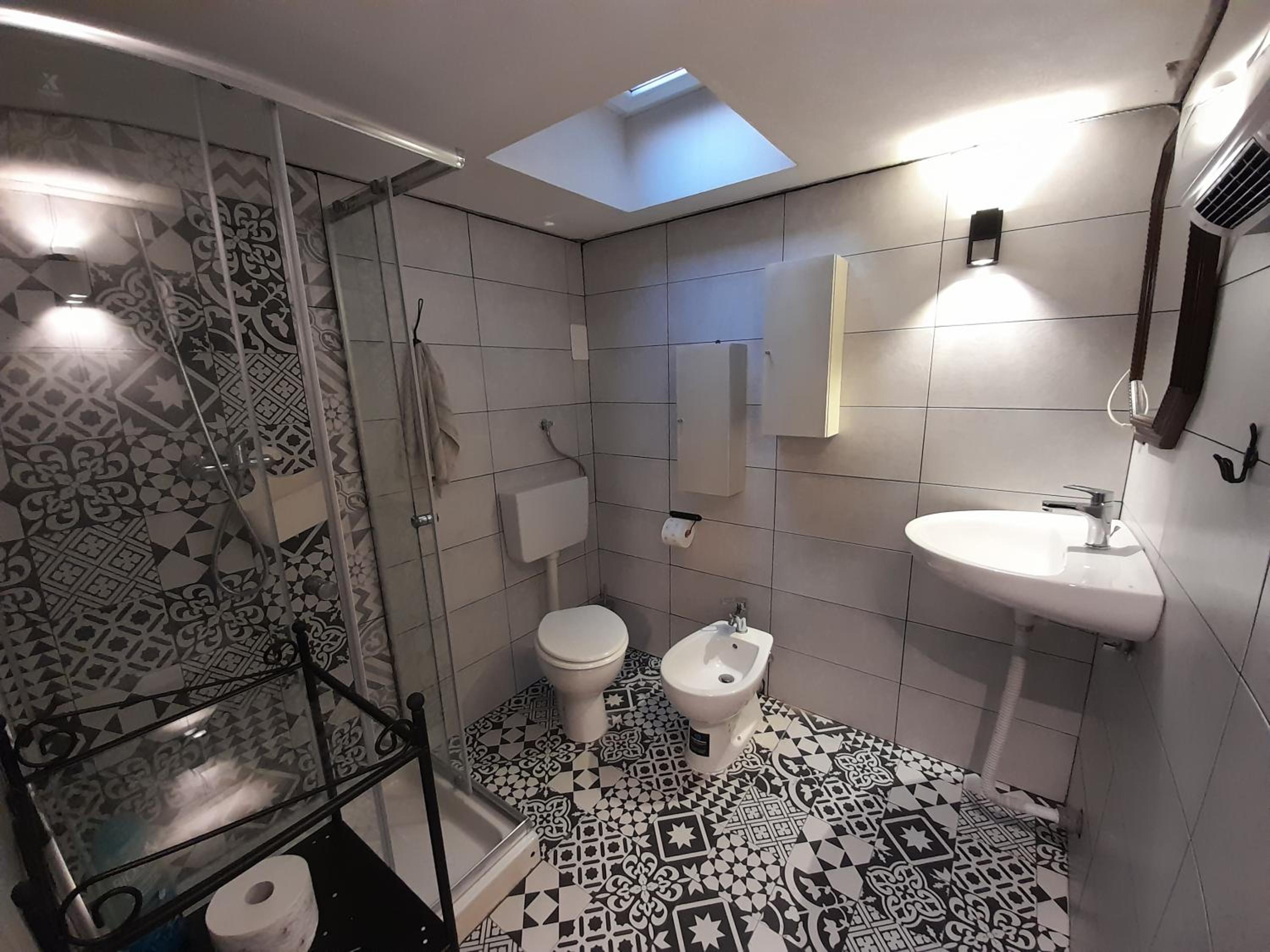 Double Room with Private Bathroom photo 3