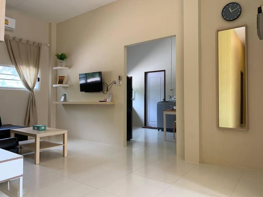 One-Bedroom Villa - Photo 2
