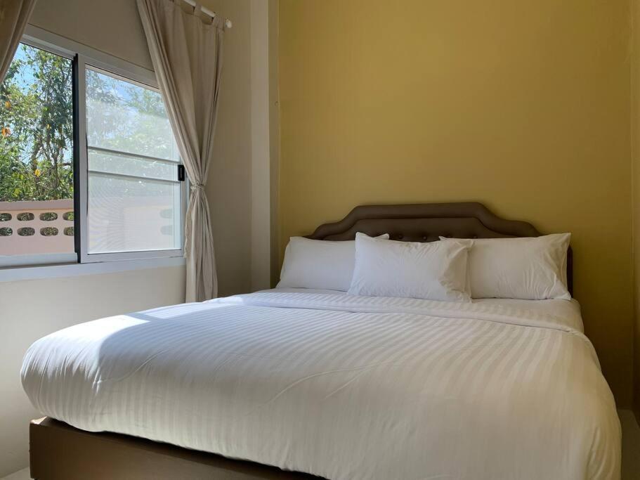 Two-Bedroom Villa - Photo 7