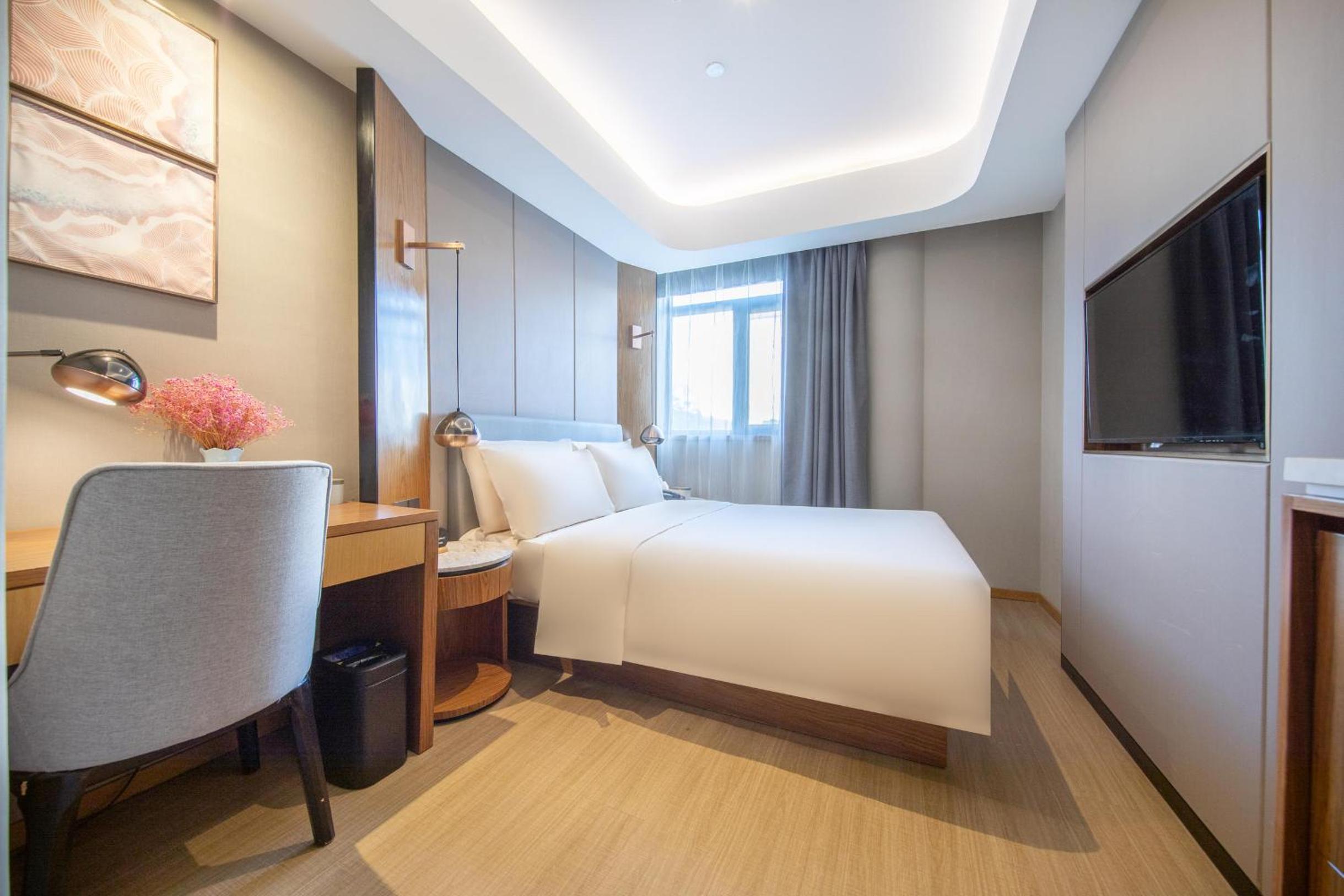 Elegant Double Room  photo 1