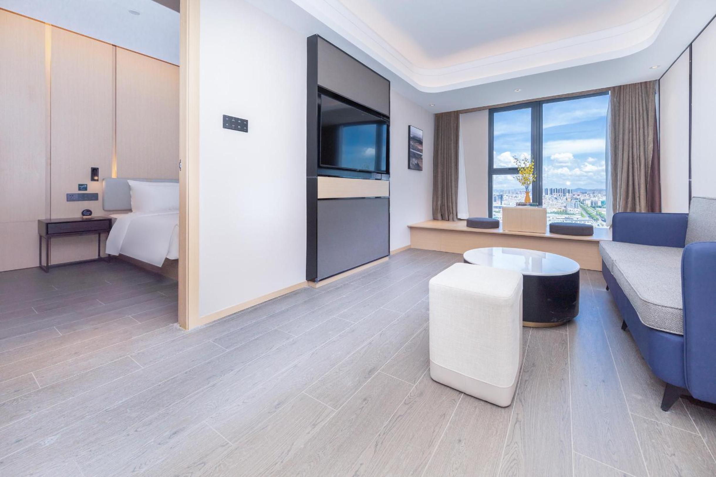Jimu Suite - Photo 1