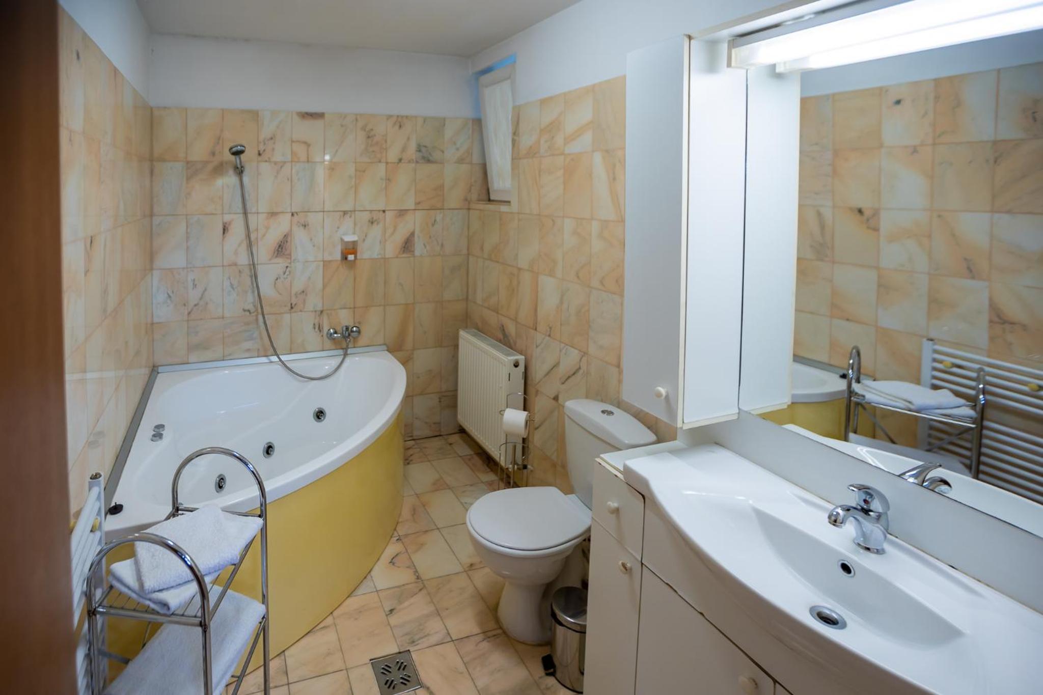 Apartment - Photo 15