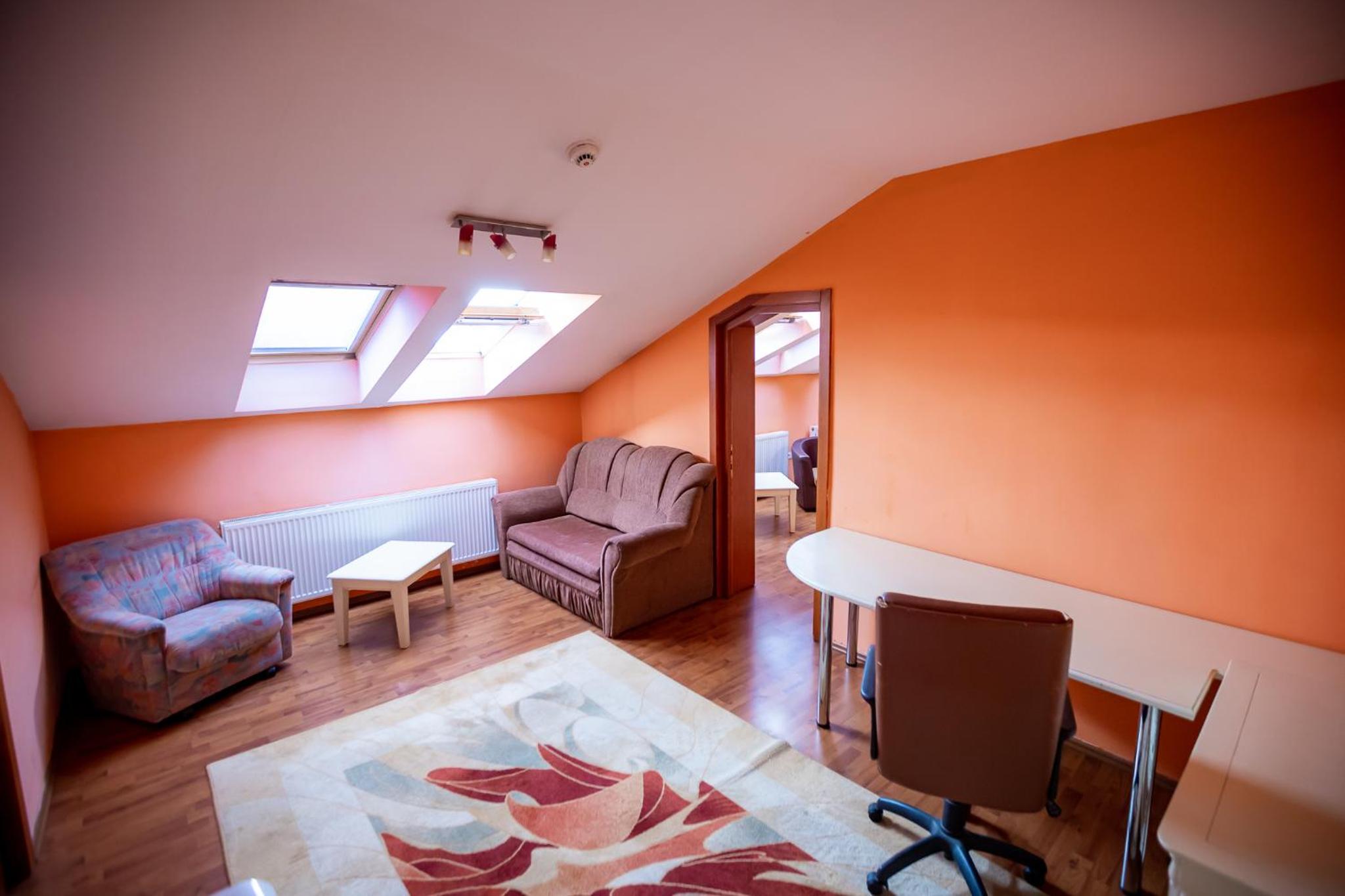 Apartment - Photo 13