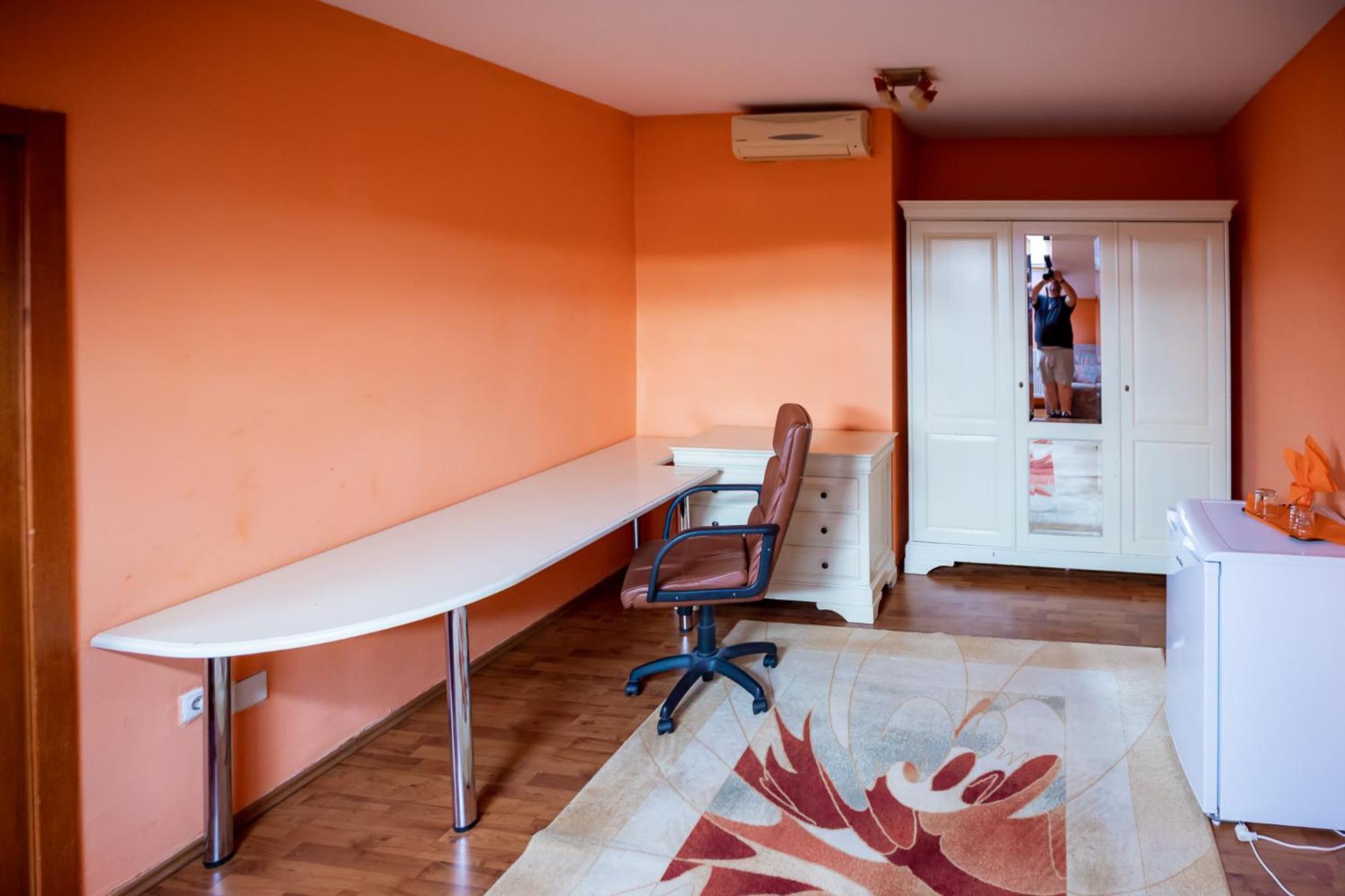 Apartment - Photo 17