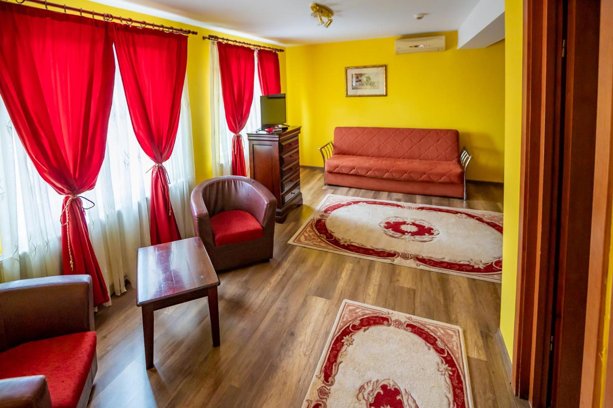 Apartment - Photo 33