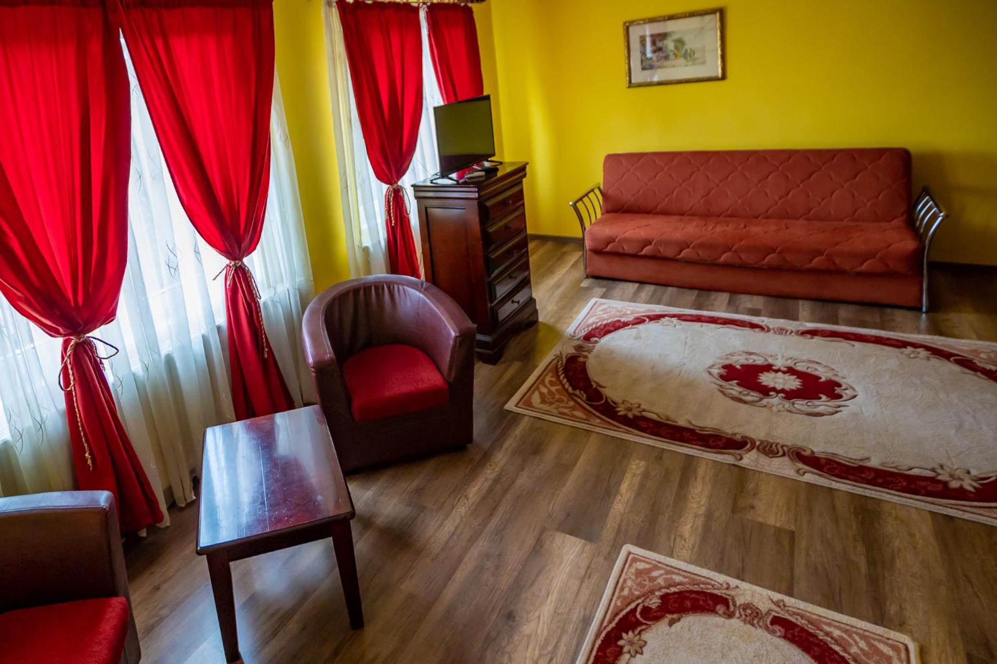 Apartment - Photo 2