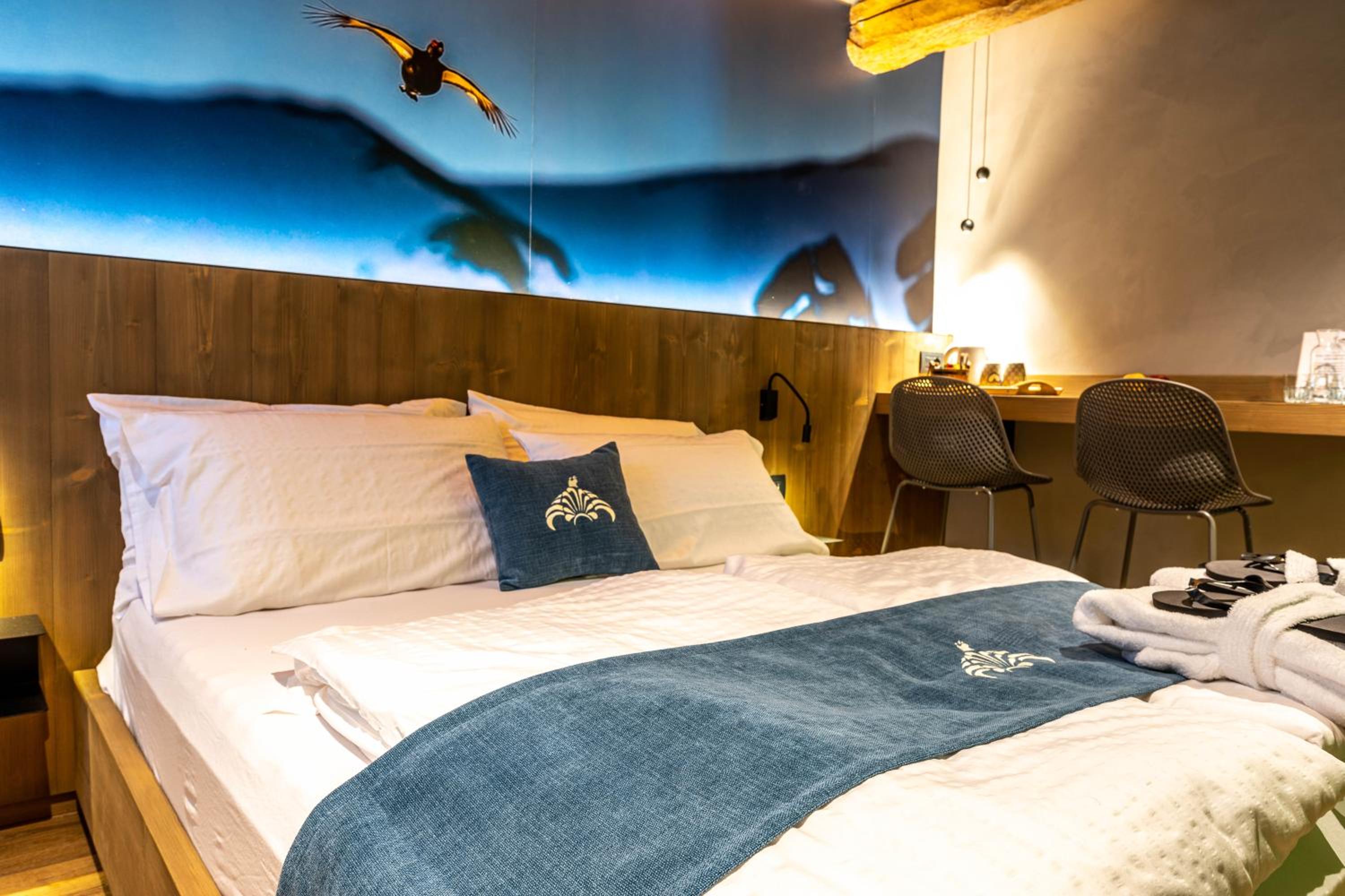 Queen Room photo 1