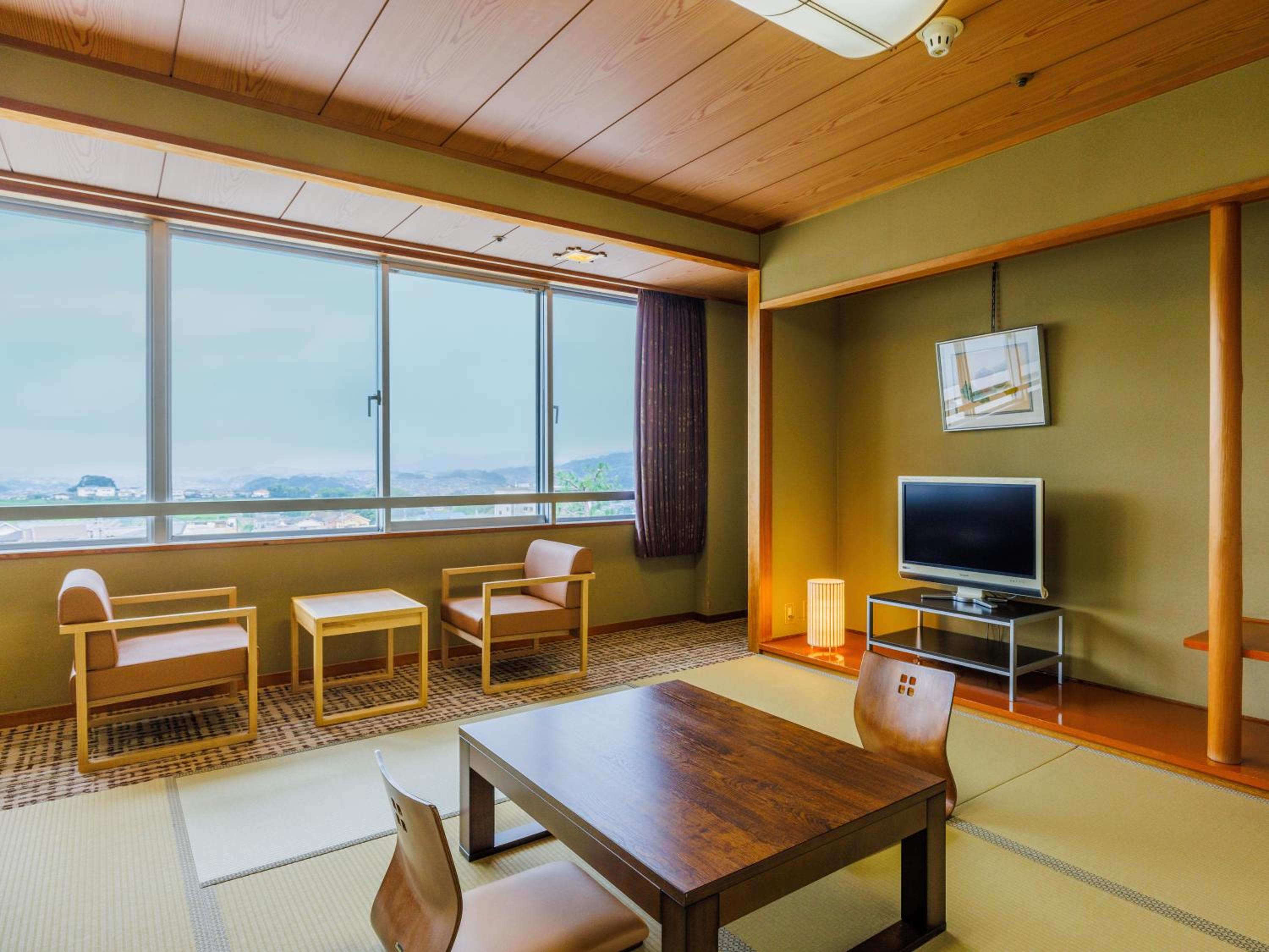 Japanese Style Room with 8 Tatami (MAX 4 Adults)