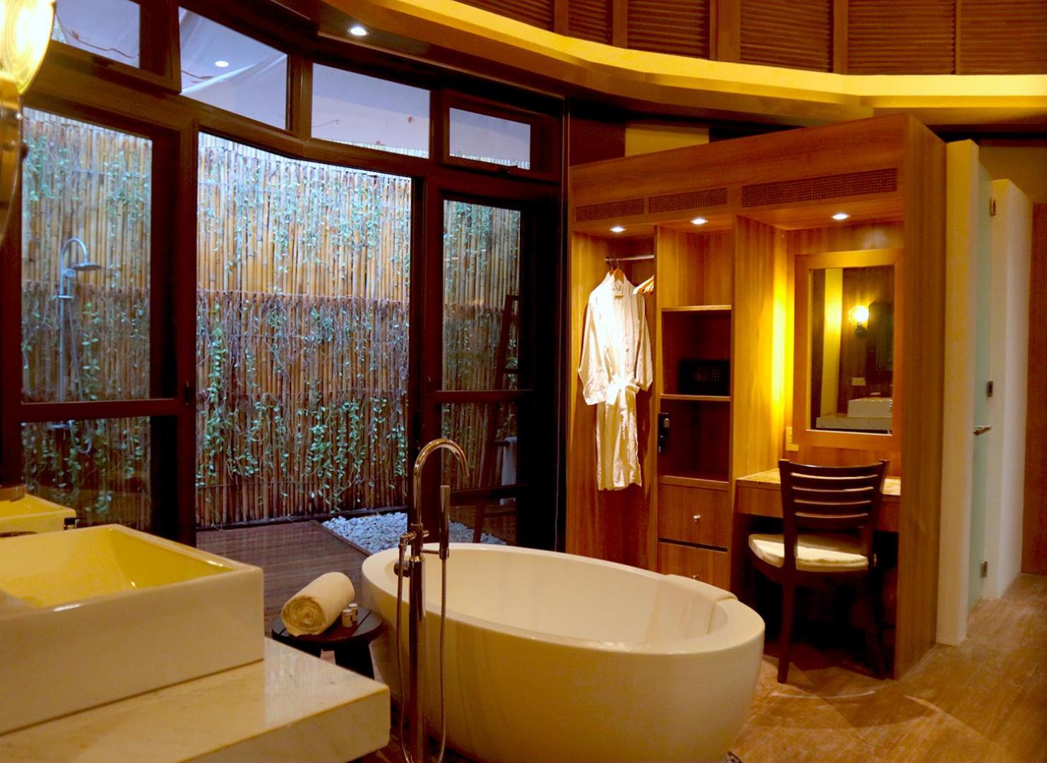 One bedroom Premium Villa with Free Roundtrip Lio Airport Transfers and Butler Service - Photo 4