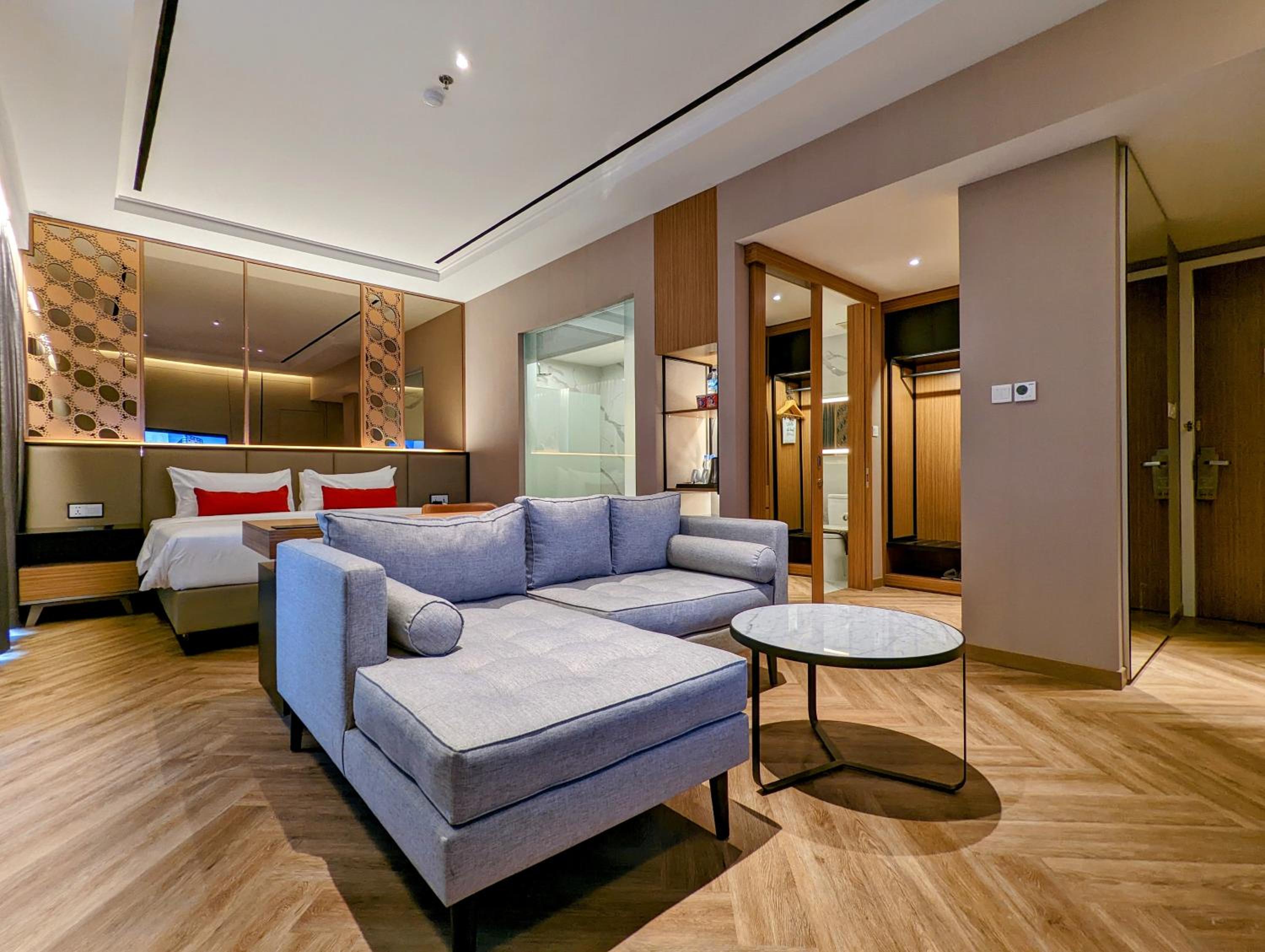 Junior Suite - Photo 11